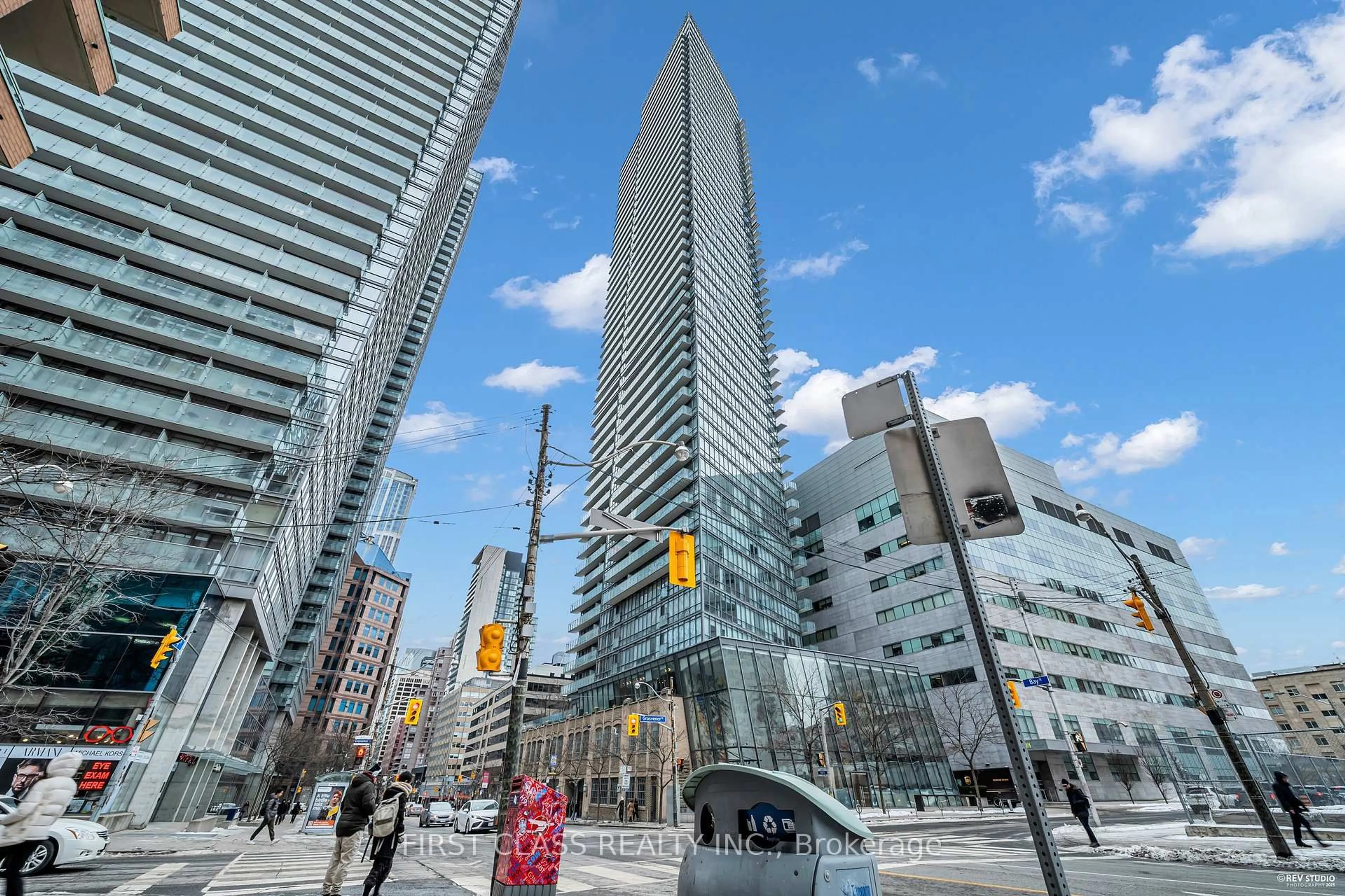 Patio, street for 832 Bay St #4609, Toronto Ontario M5S 1Z6