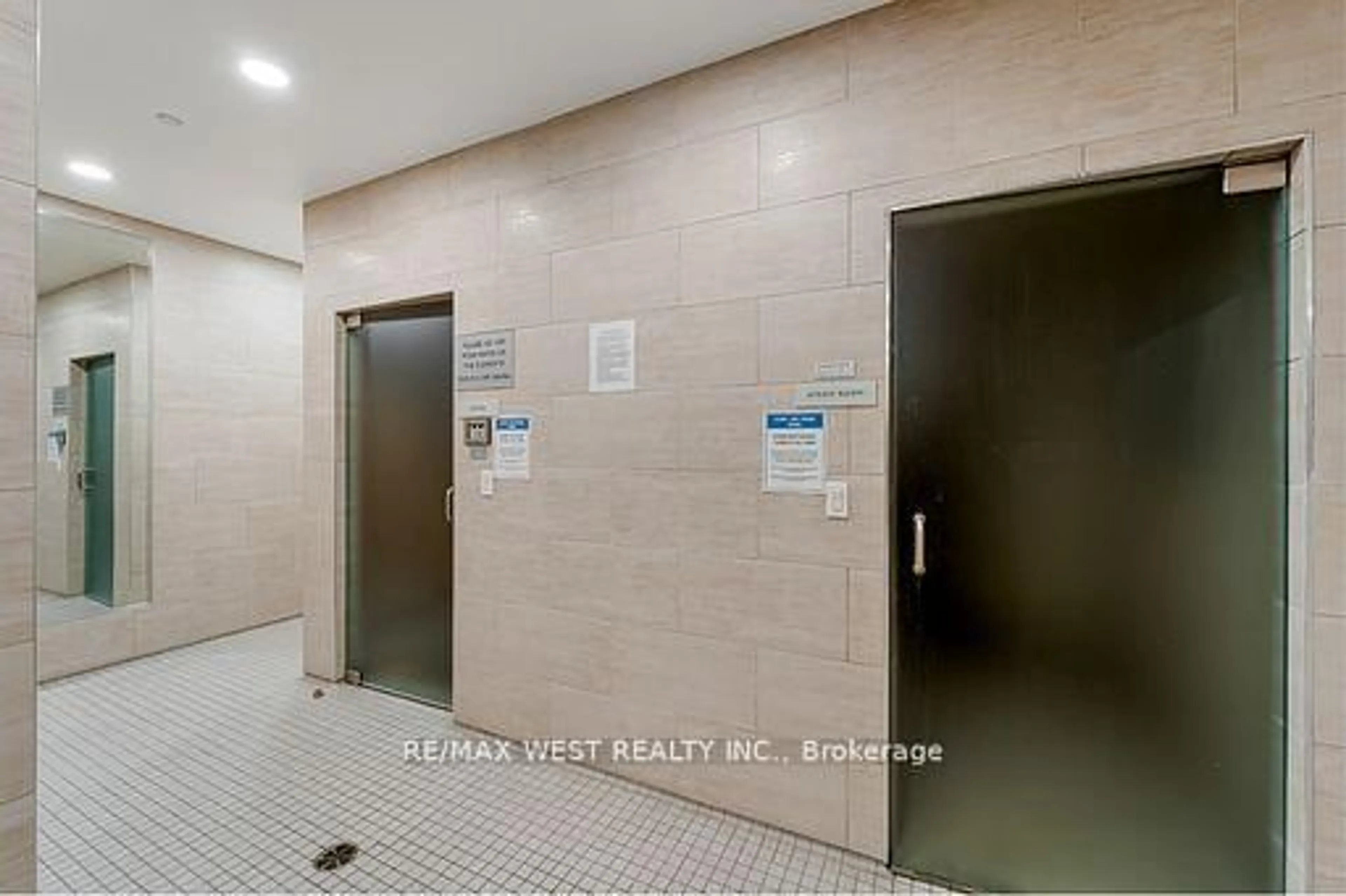 Unknown for 70 Roehampton Ave #1122, Toronto Ontario M4P 1R2
