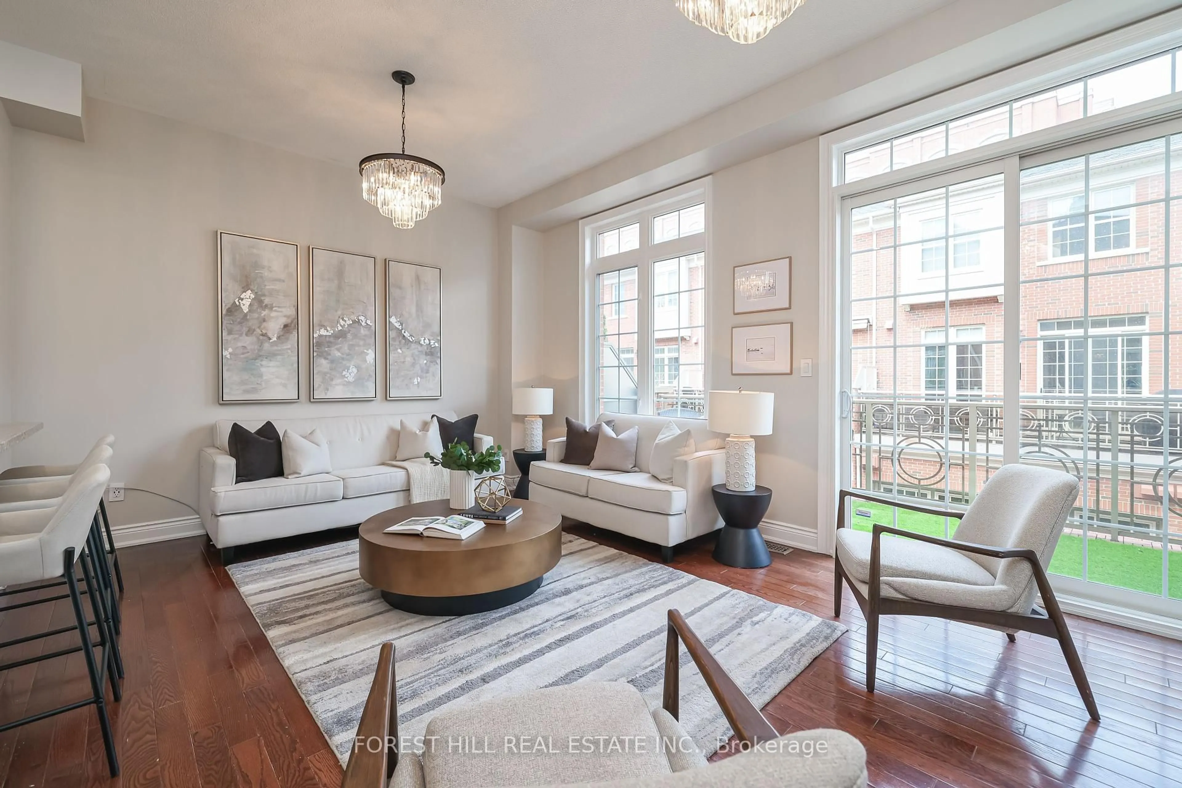 Living room with furniture, unknown for 68 Kilgour Rd, Toronto Ontario M4G 0A9