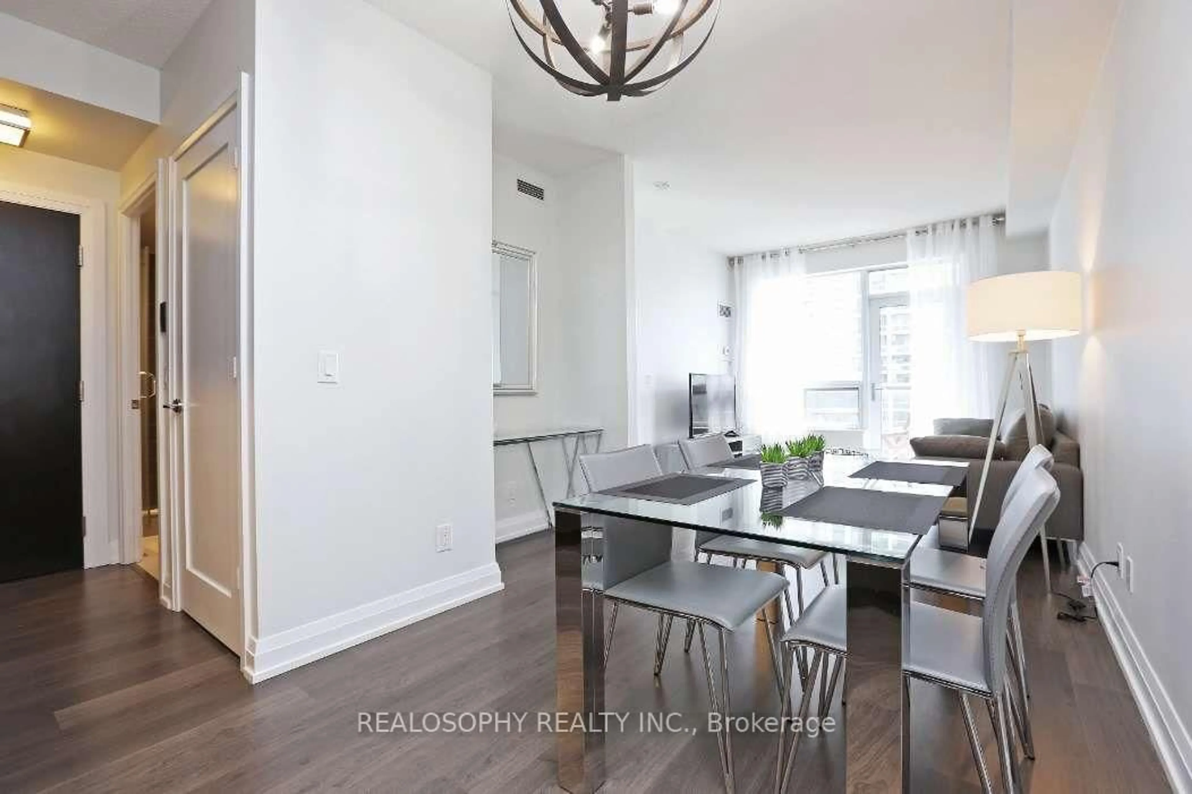 Dining room, wood/laminate floor for 2 Anndale Dr #1106, Toronto Ontario M2N 0G5
