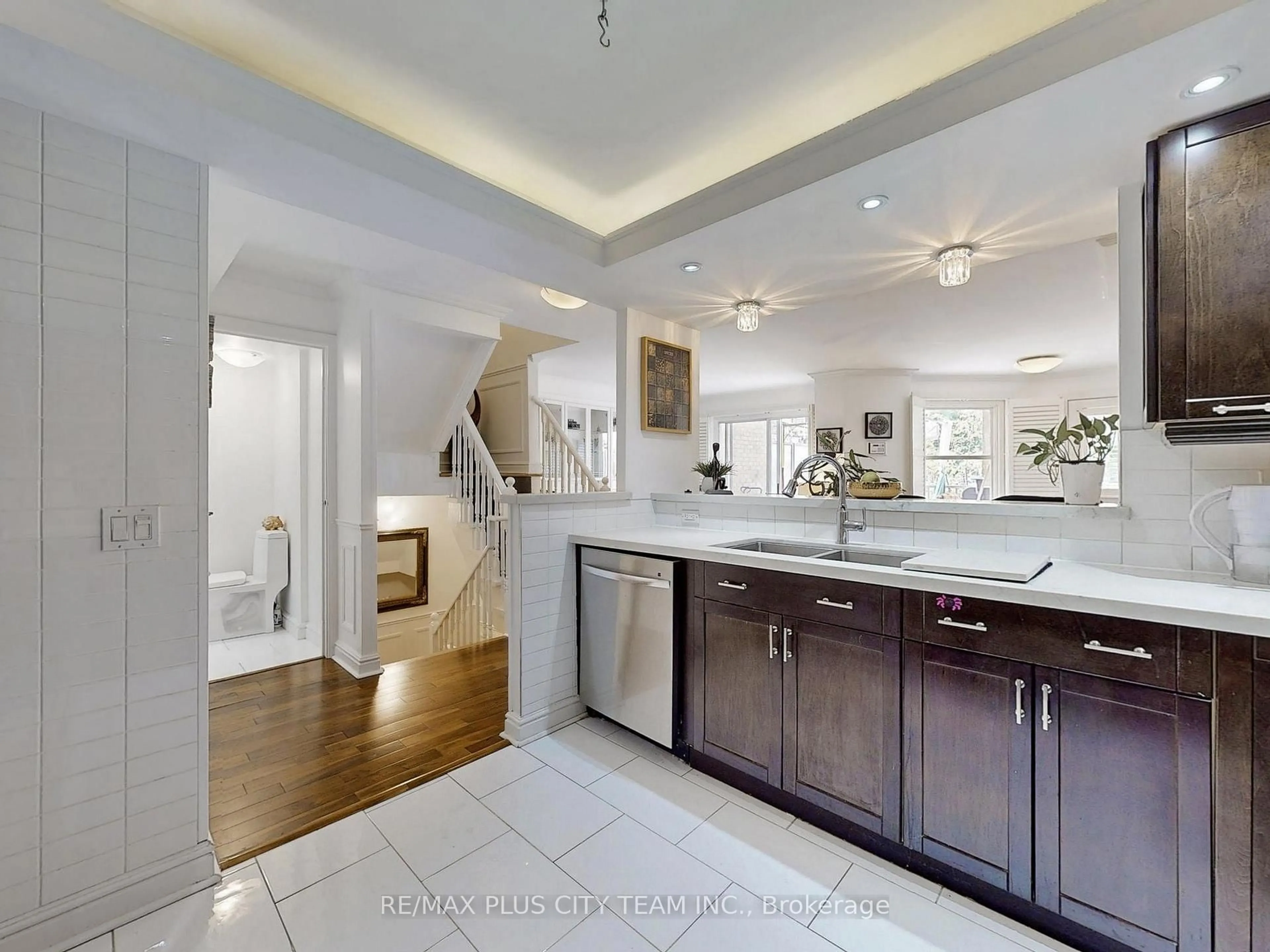 Open concept kitchen, ceramic/tile floor for 60 Homewood Ave #TH 112, Toronto Ontario M4Y 2X4