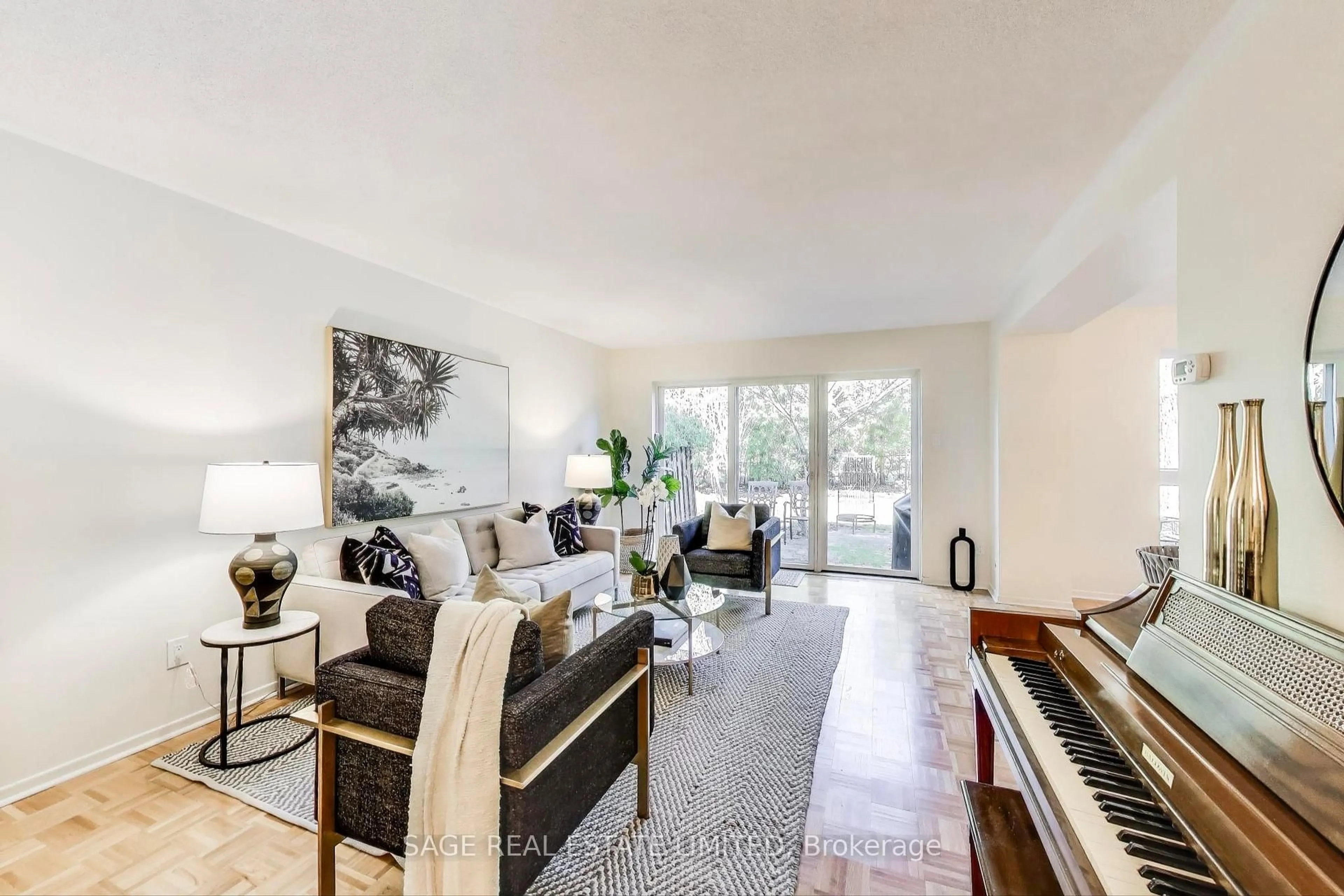Living room with furniture, unknown for 26 Crimson Millway N/A, Toronto Ontario M2L 1T6