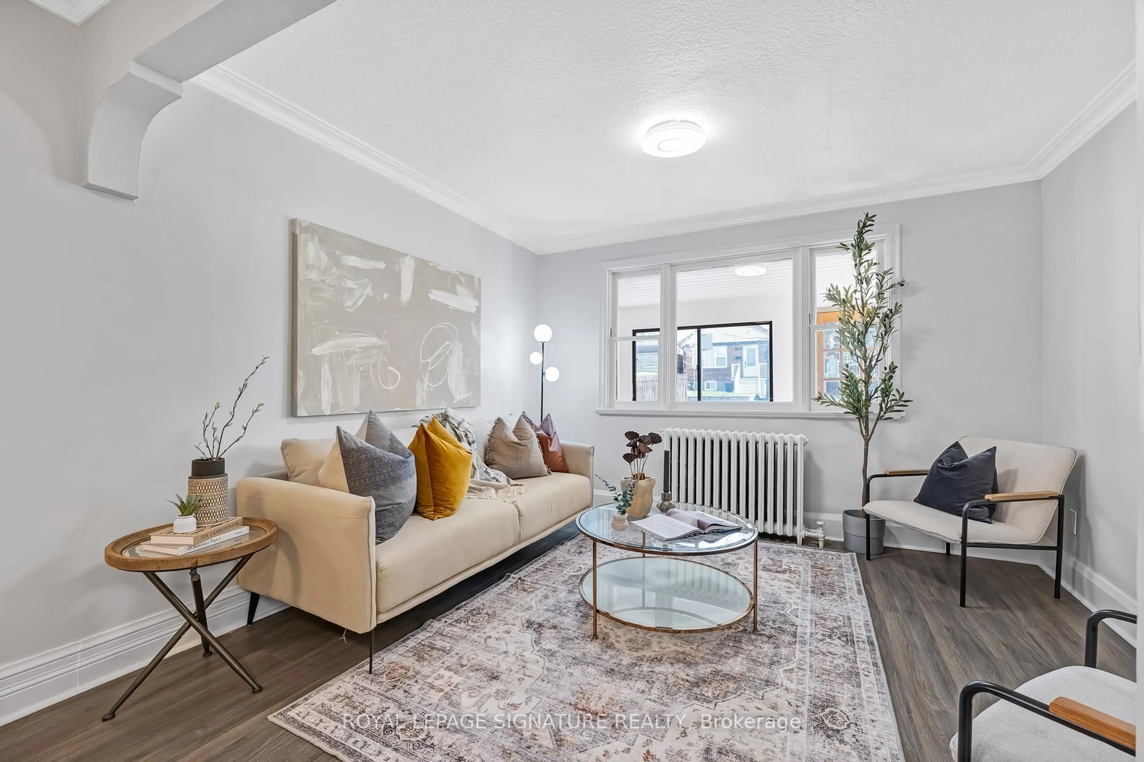 Living room with furniture, unknown for 494 Northcliffe Blvd, Toronto Ontario M6E 3L5