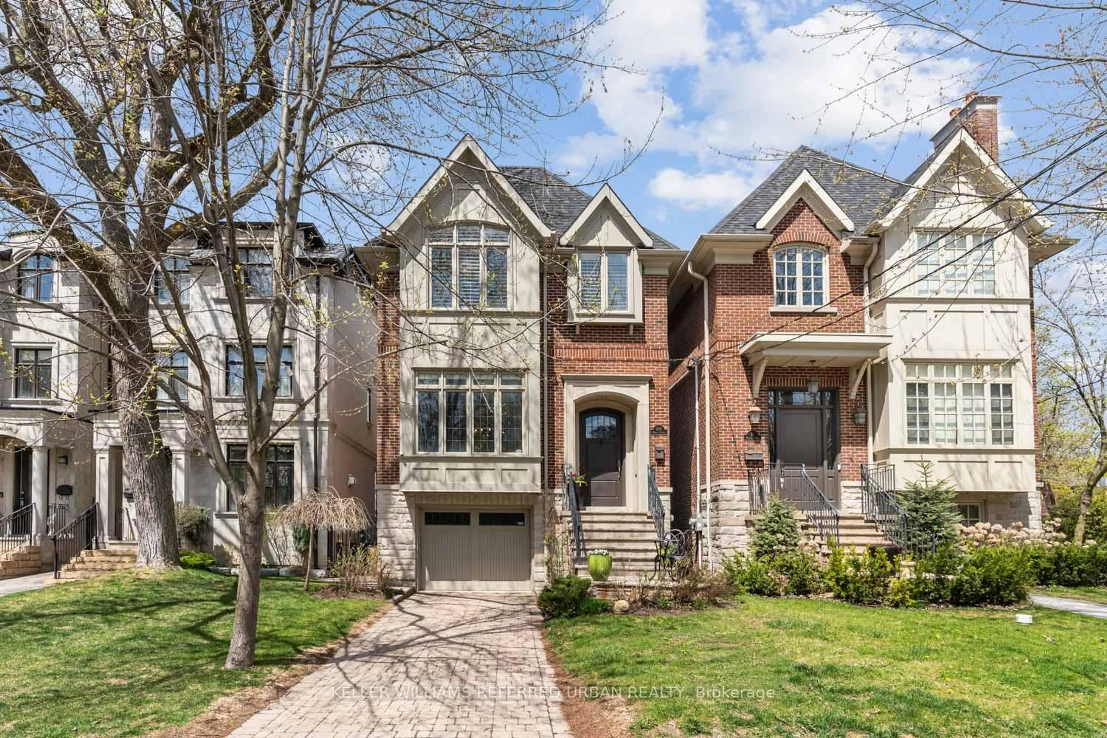 Home with brick exterior material, street for 100 Woburn Ave, Toronto Ontario M5M 1K7