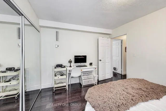 Additional property image - 10 Edgecliff Gfwy Unit 1009
