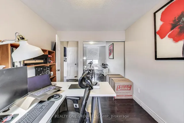 Additional property image - 10 Edgecliff Gfwy Unit 1009