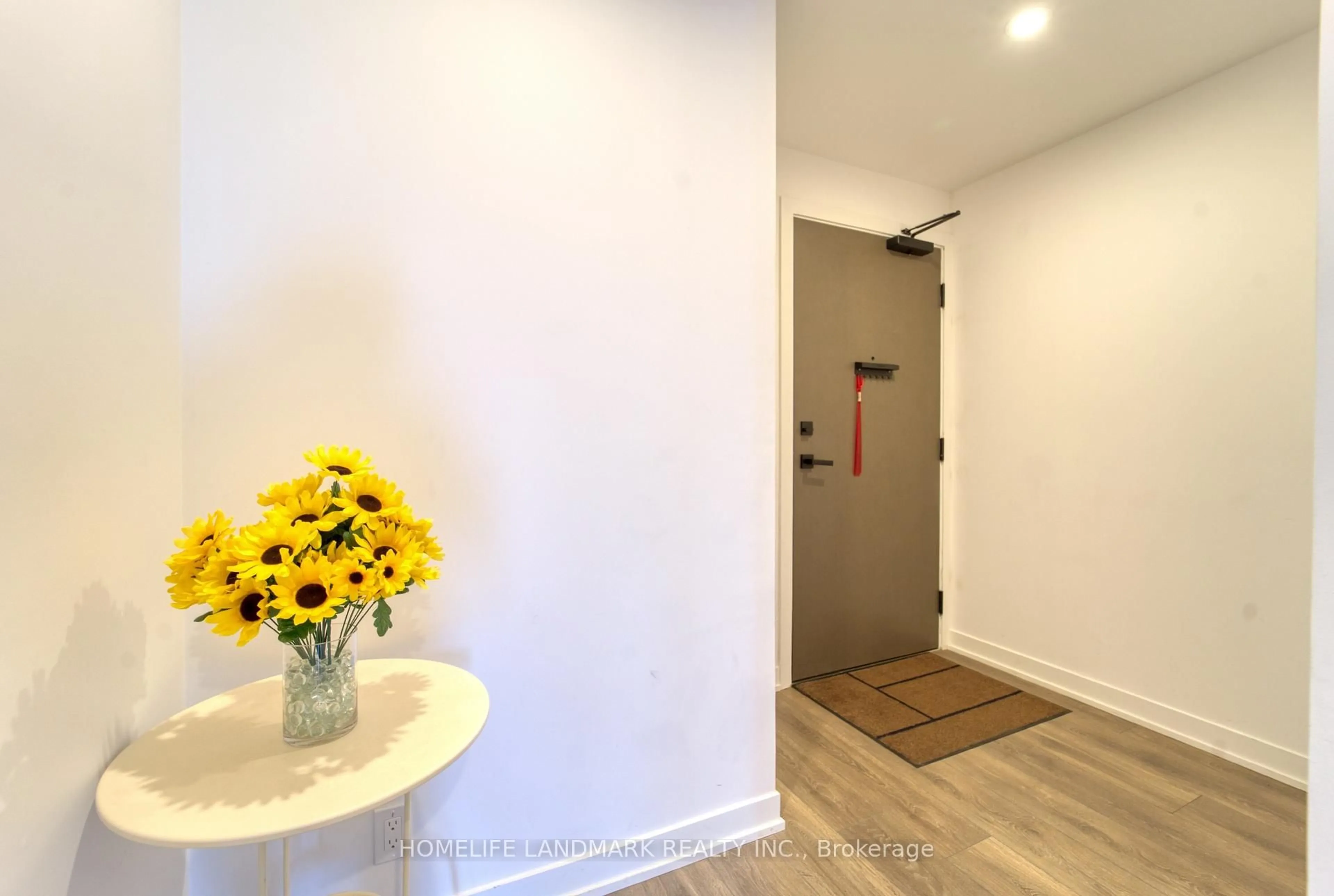 Indoor entryway for 15 HOLMES Ave #2808, Toronto Ontario M2N 0L4