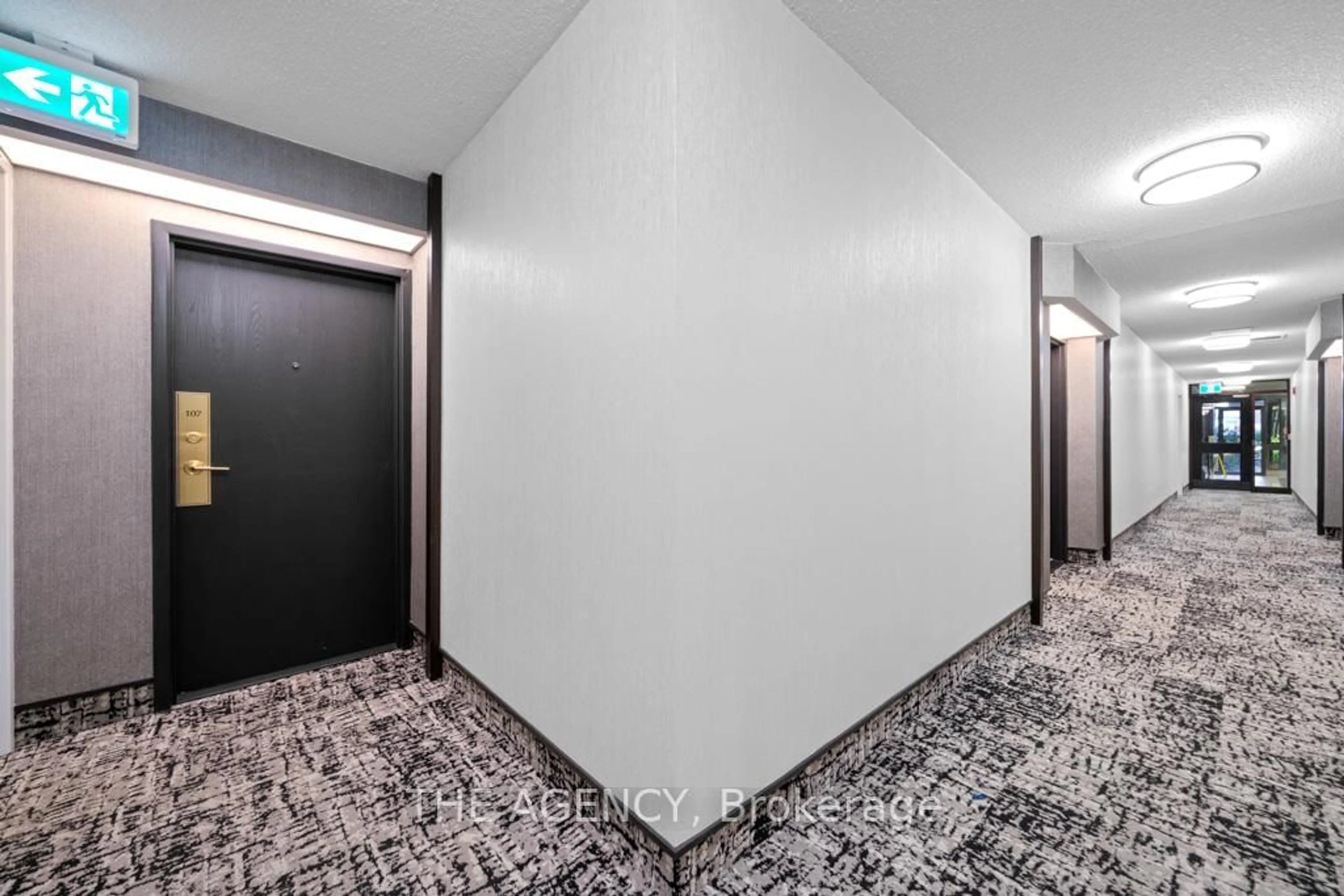 Indoor foyer for 211 St Patrick St #107, Toronto Ontario M5T 2Y9