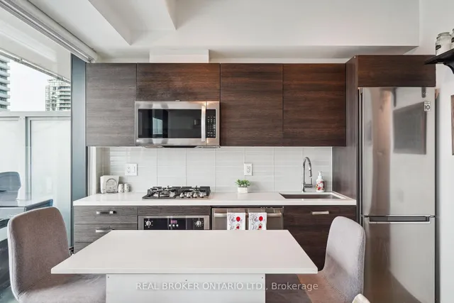 Additional property image - 11 Charlotte St Unit 2504