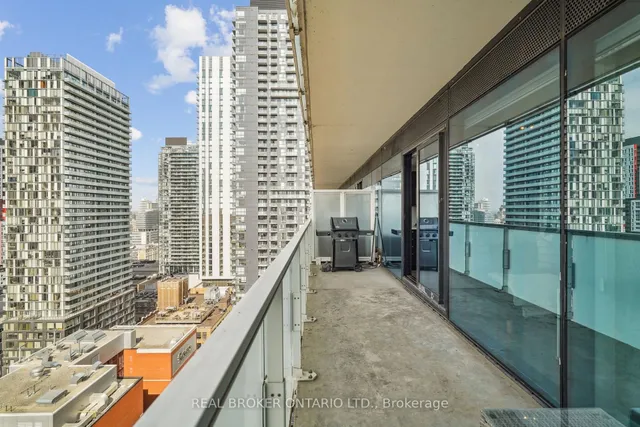 Additional property image - 11 Charlotte St Unit 2504