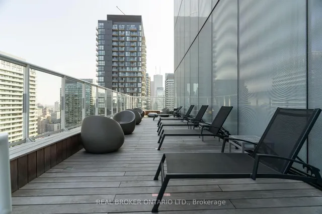 Additional property image - 11 Charlotte St Unit 2504