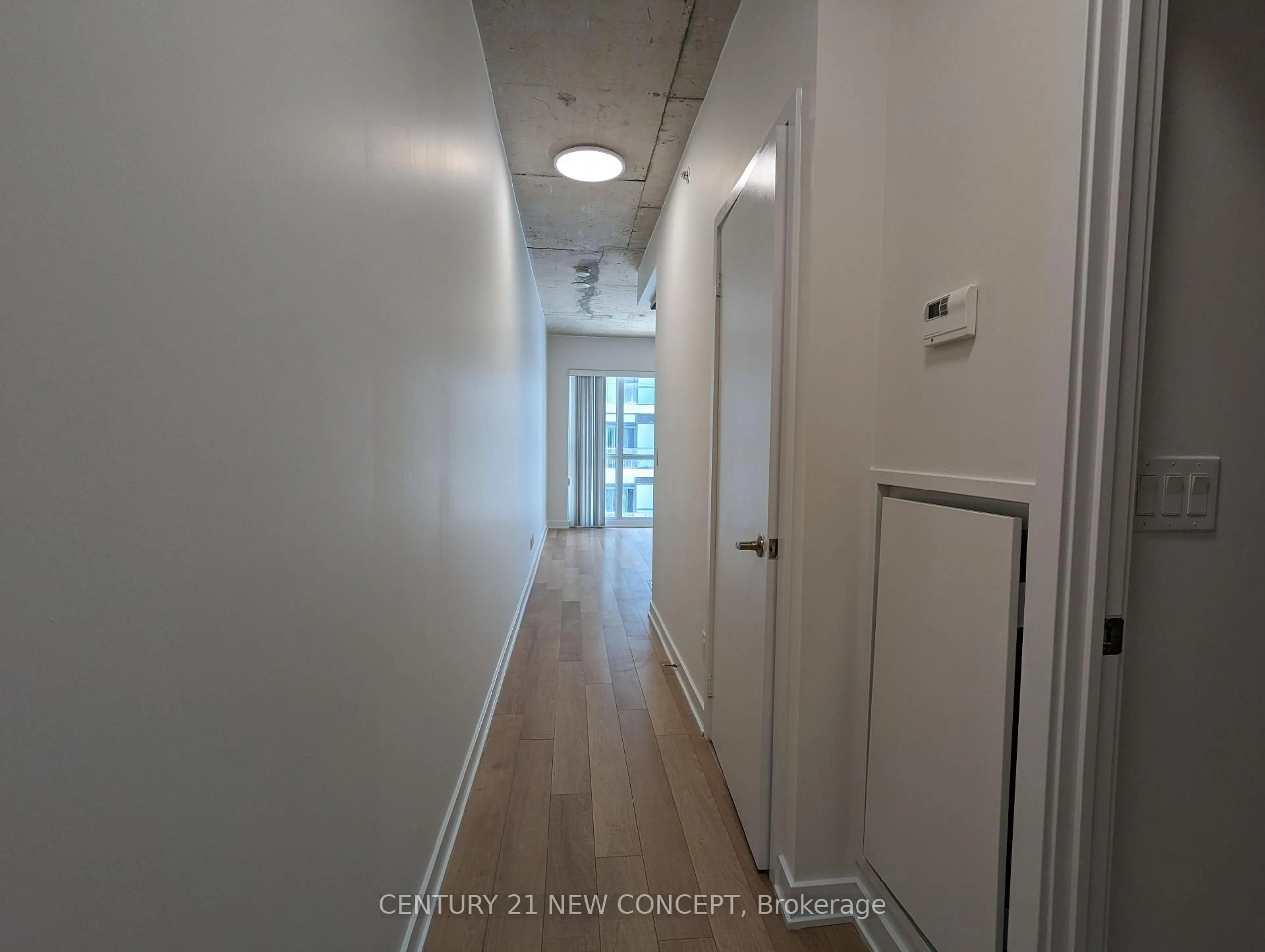 Unknown for 210 Simcoe St #613, Toronto Ontario M5T 0A9