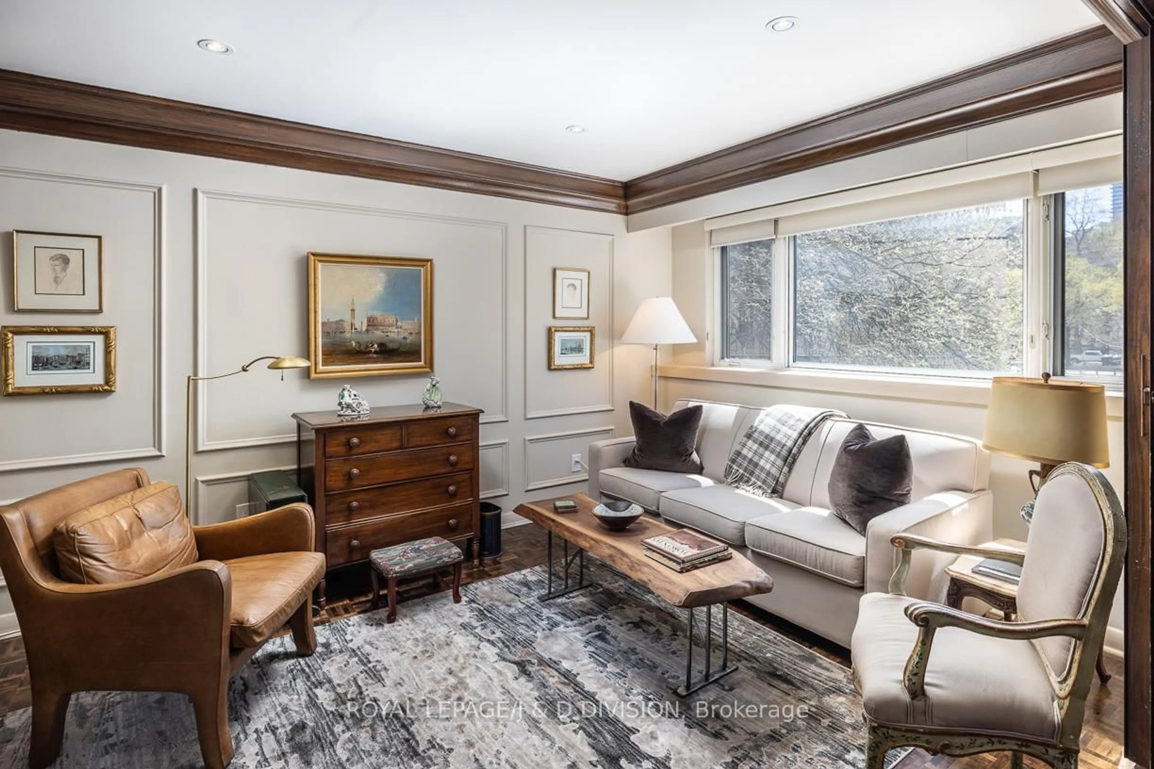 Living room with furniture, unknown for 120 Rosedale Valley Rd #201, Toronto Ontario M4W 1P8