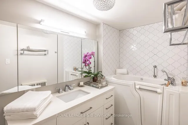 Additional property image - 120 Rosedale Valley Rd Unit 201