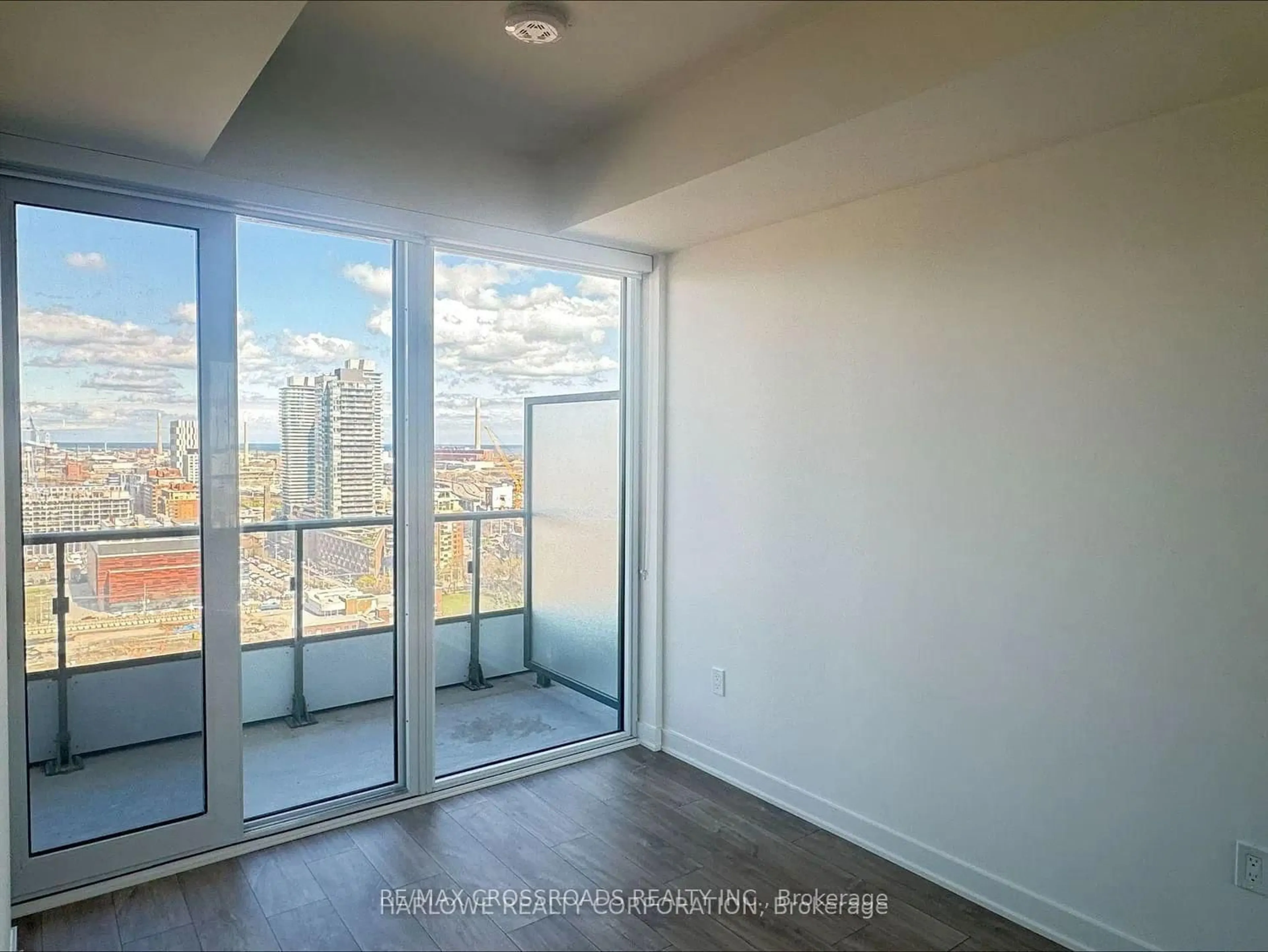 A pic of a room for 70 Princess St #2104, Toronto Ontario M5A 0X6