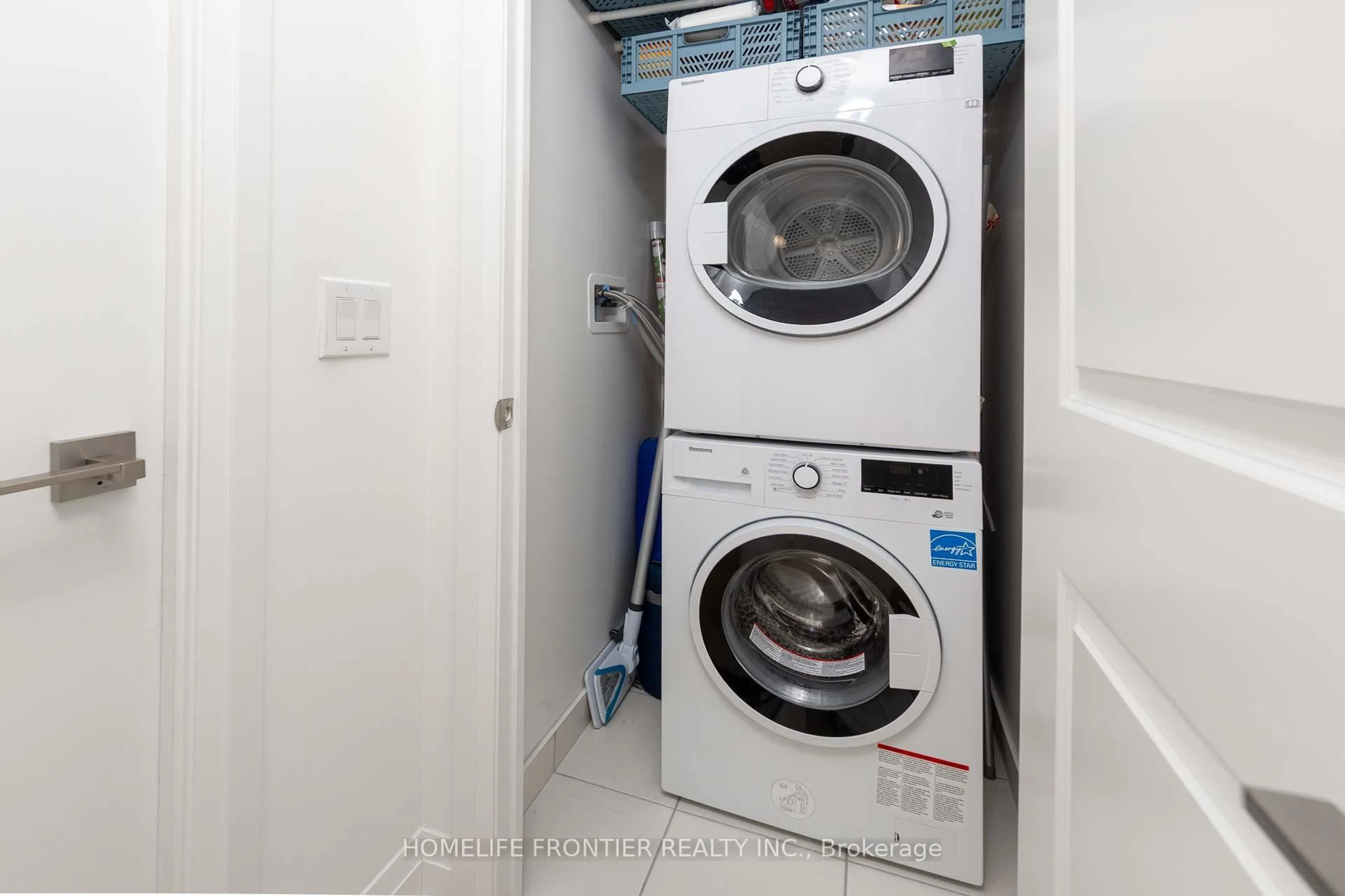 Laundry room for 591 Sheppard Ave #629, Toronto Ontario M2K 0G2