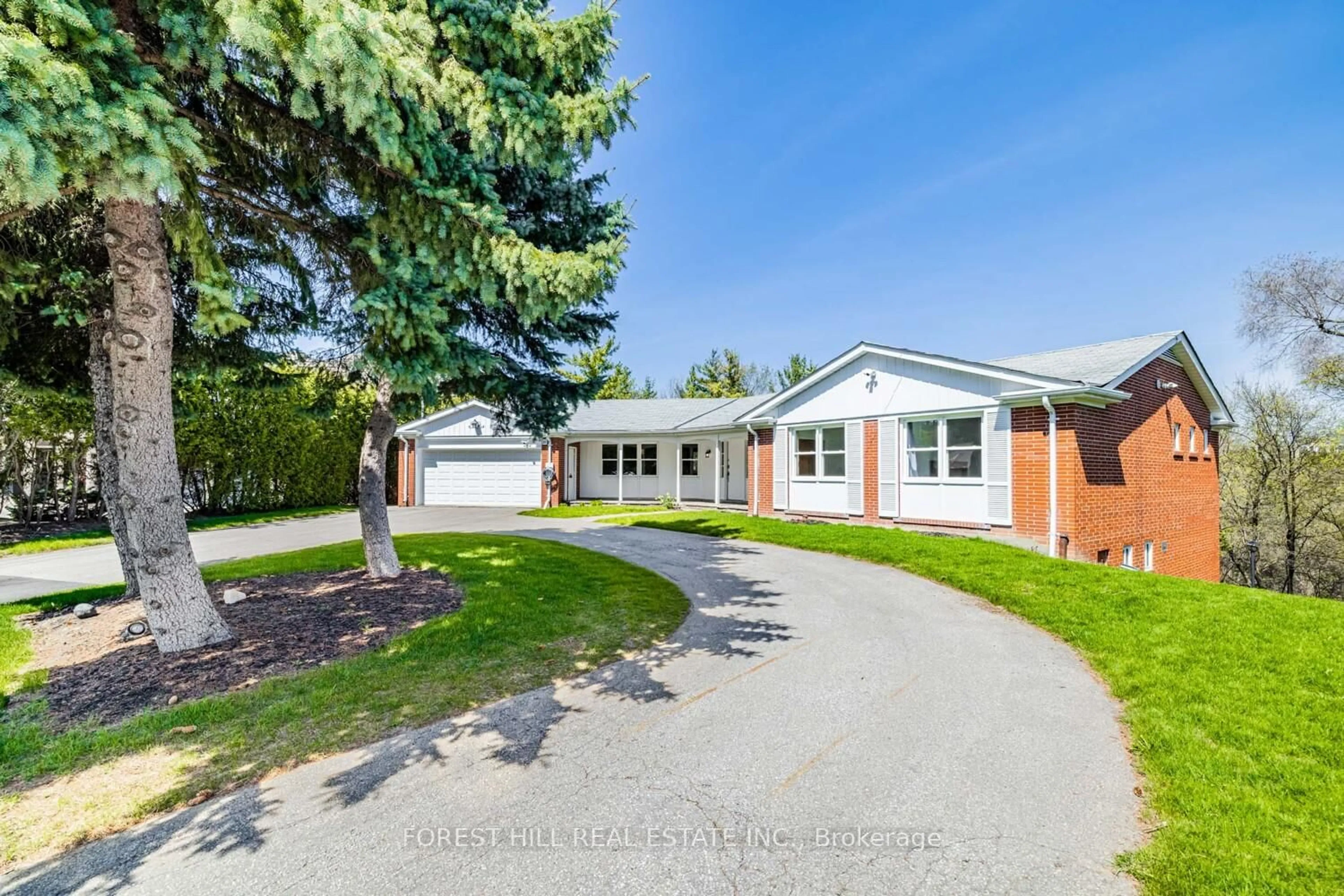 A pic from outside/outdoor area/front of a property/back of a property/a pic from drone, street for 10 Courtwood Pl, Toronto Ontario M2K 1Z9