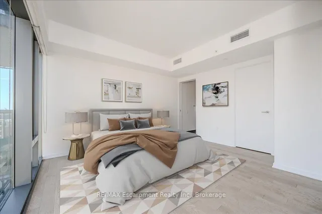 Additional property image - 60 Colborne St Unit 802