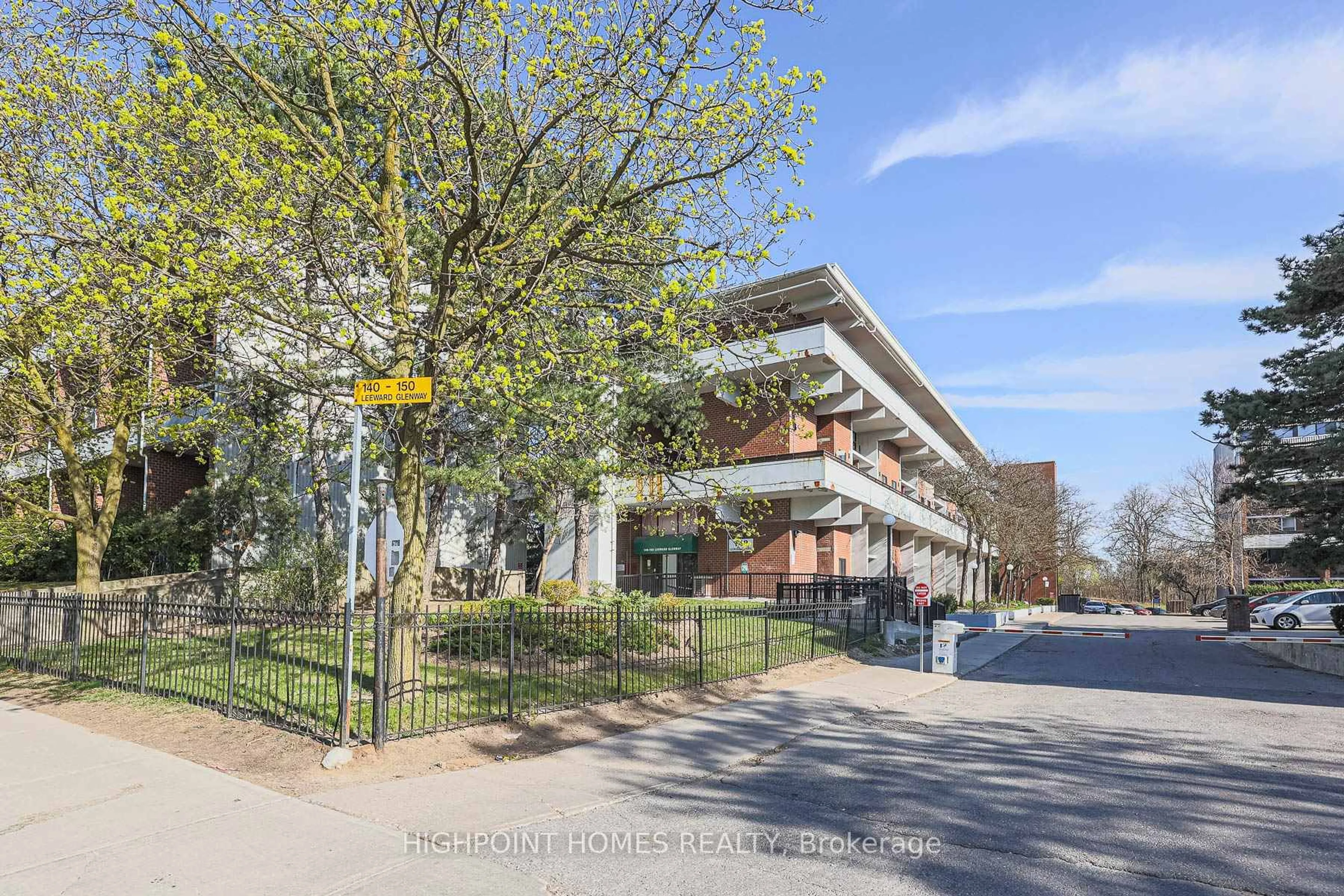 Unknown for 140 Leeward Glwy #315, Toronto Ontario M3C 2Y9