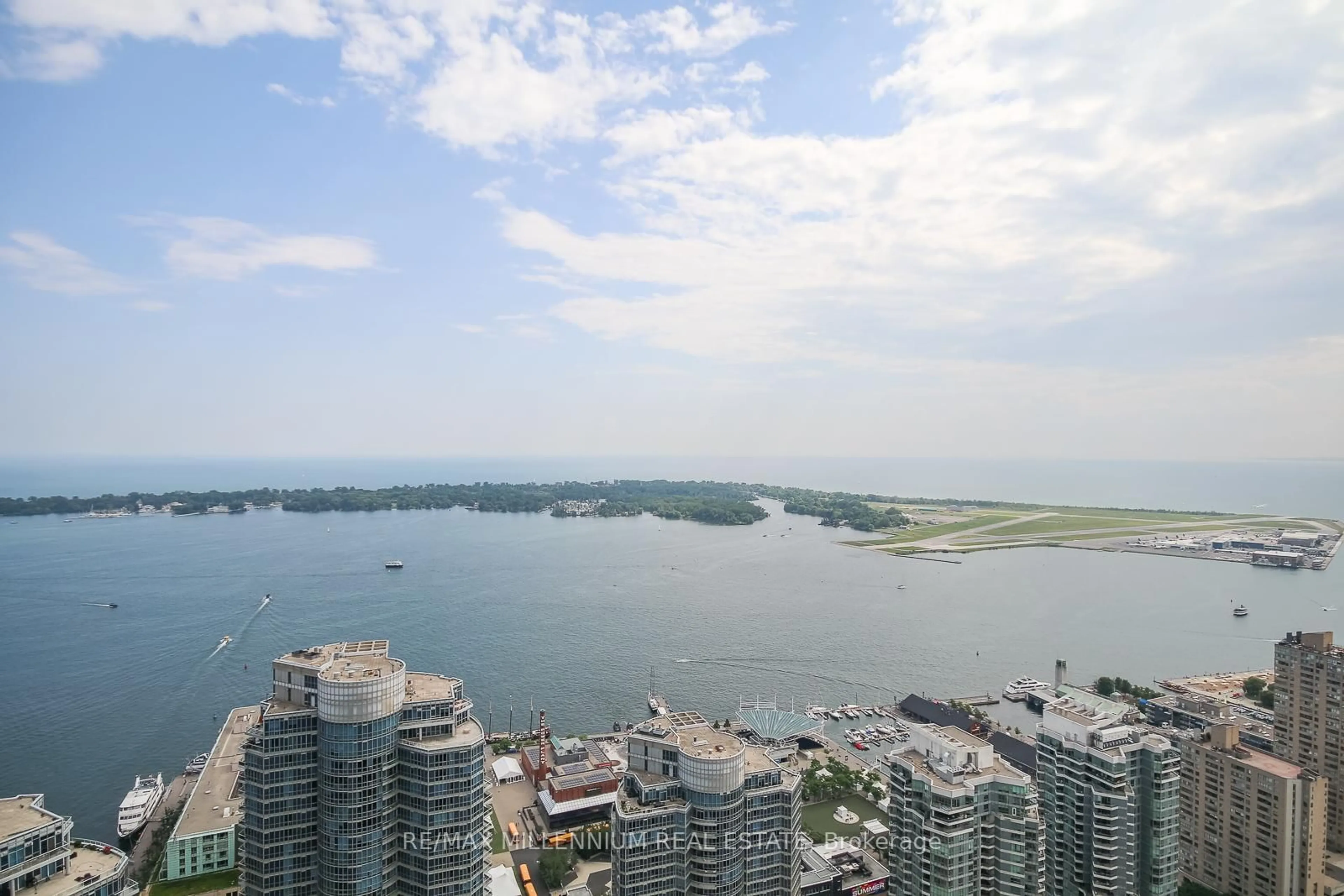 Unknown for 12 York St #5104, Toronto Ontario M5J 0A9