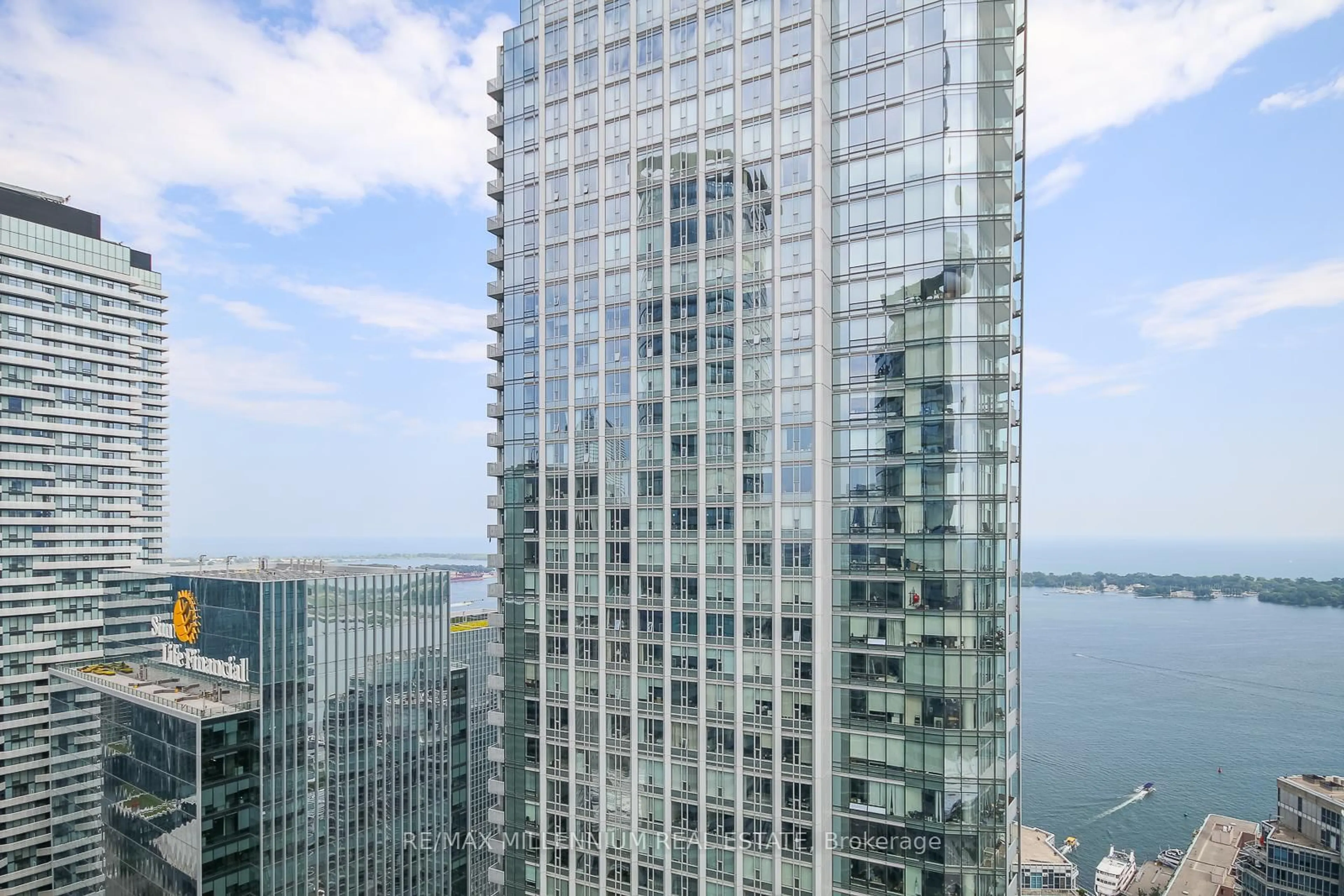 Unknown for 12 York St #5104, Toronto Ontario M5J 0A9
