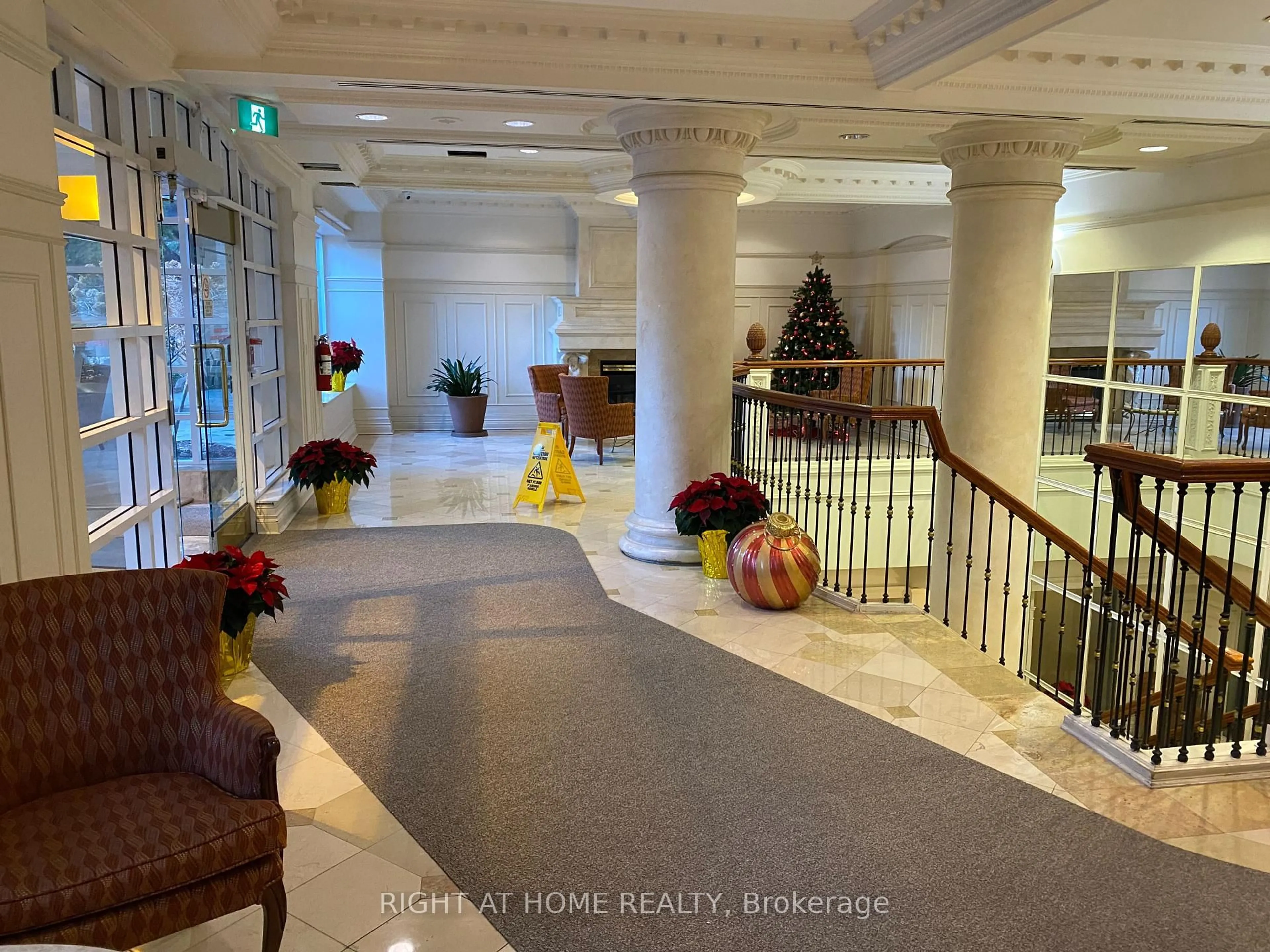 Lobby for 18 Sommerset Way #2316, Toronto Ontario M2N 6X5