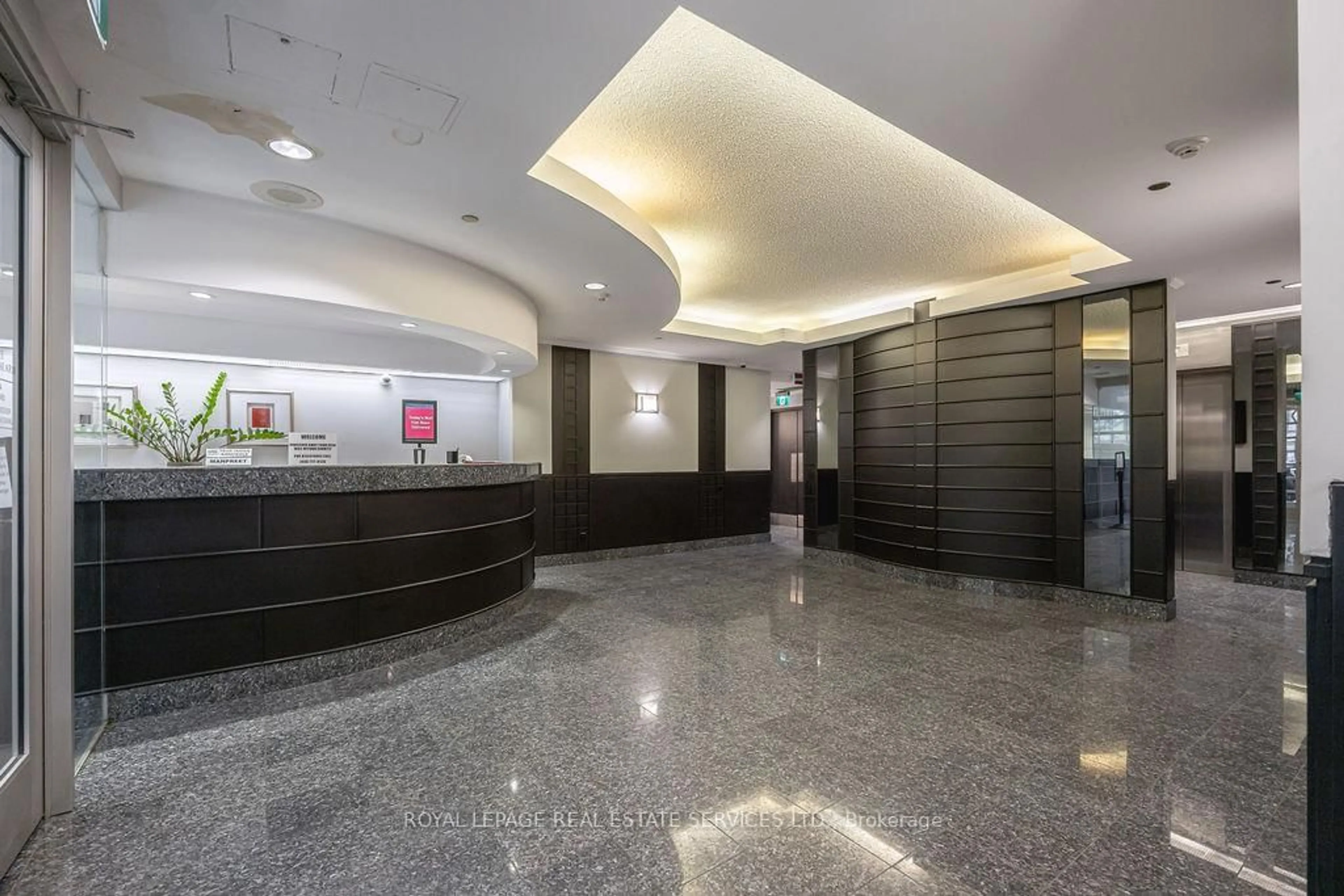 Lobby for 50 Lombard St #1503, Toronto Ontario M5C 2X4