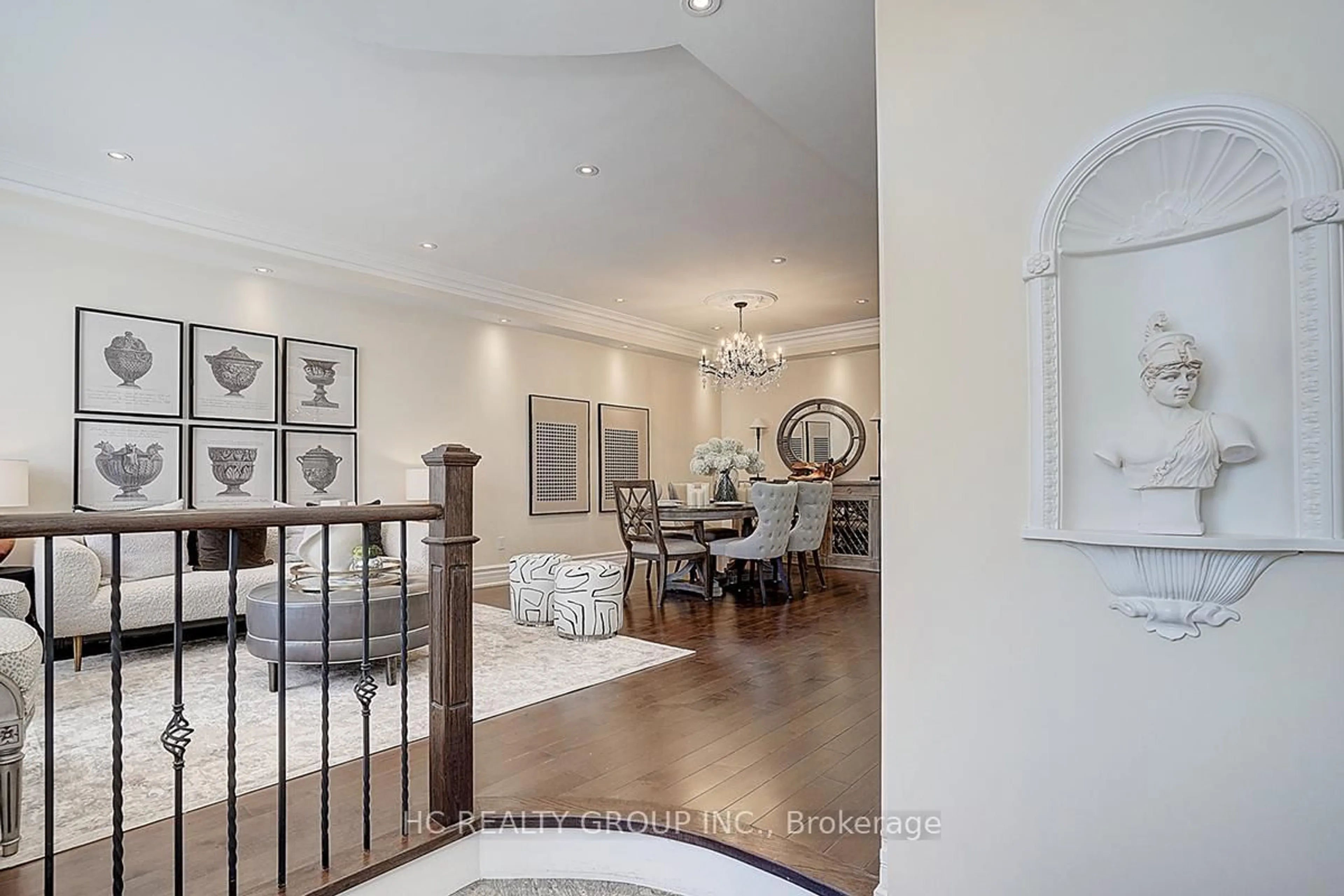 Unknown for 338 Fairlawn Ave, Toronto Ontario M5M 1T6