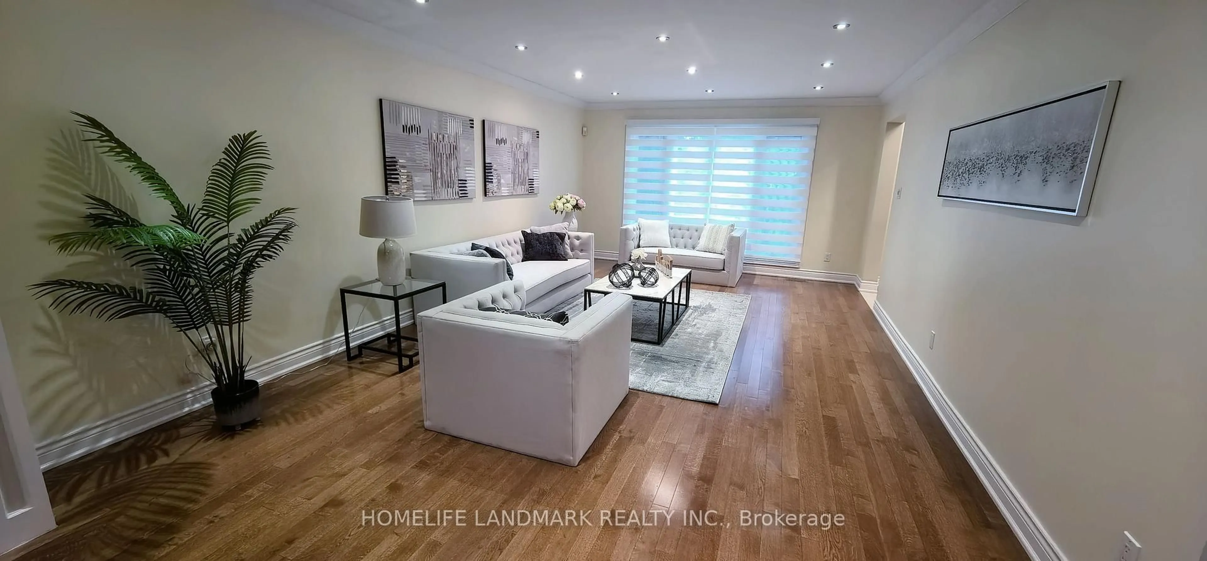 Living room with furniture, wood/laminate floor for 12 Clarinda Dr, Toronto Ontario M2K 2W7