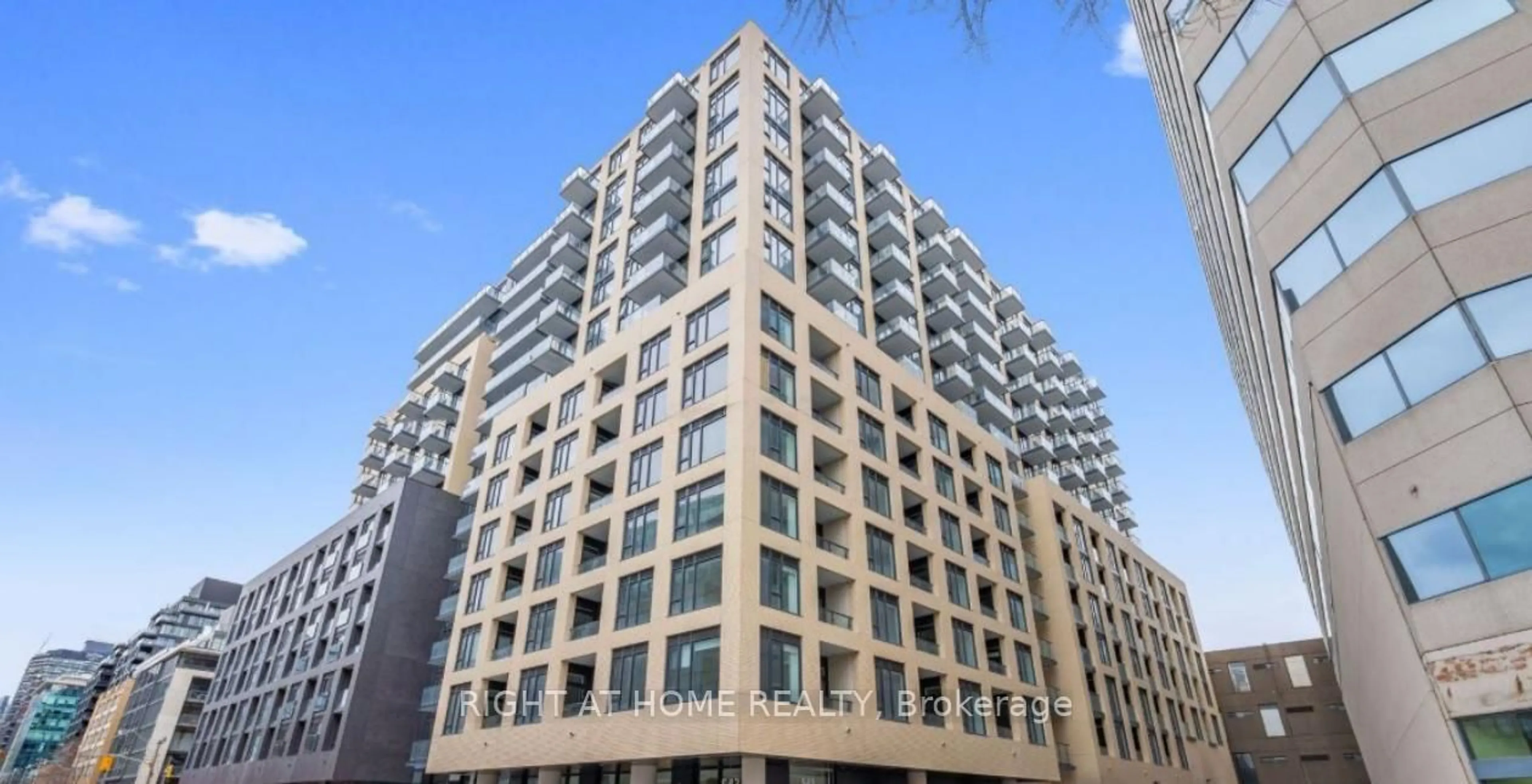 Unknown for 543 RIchmond St #221, Toronto Ontario M5V 1Y6