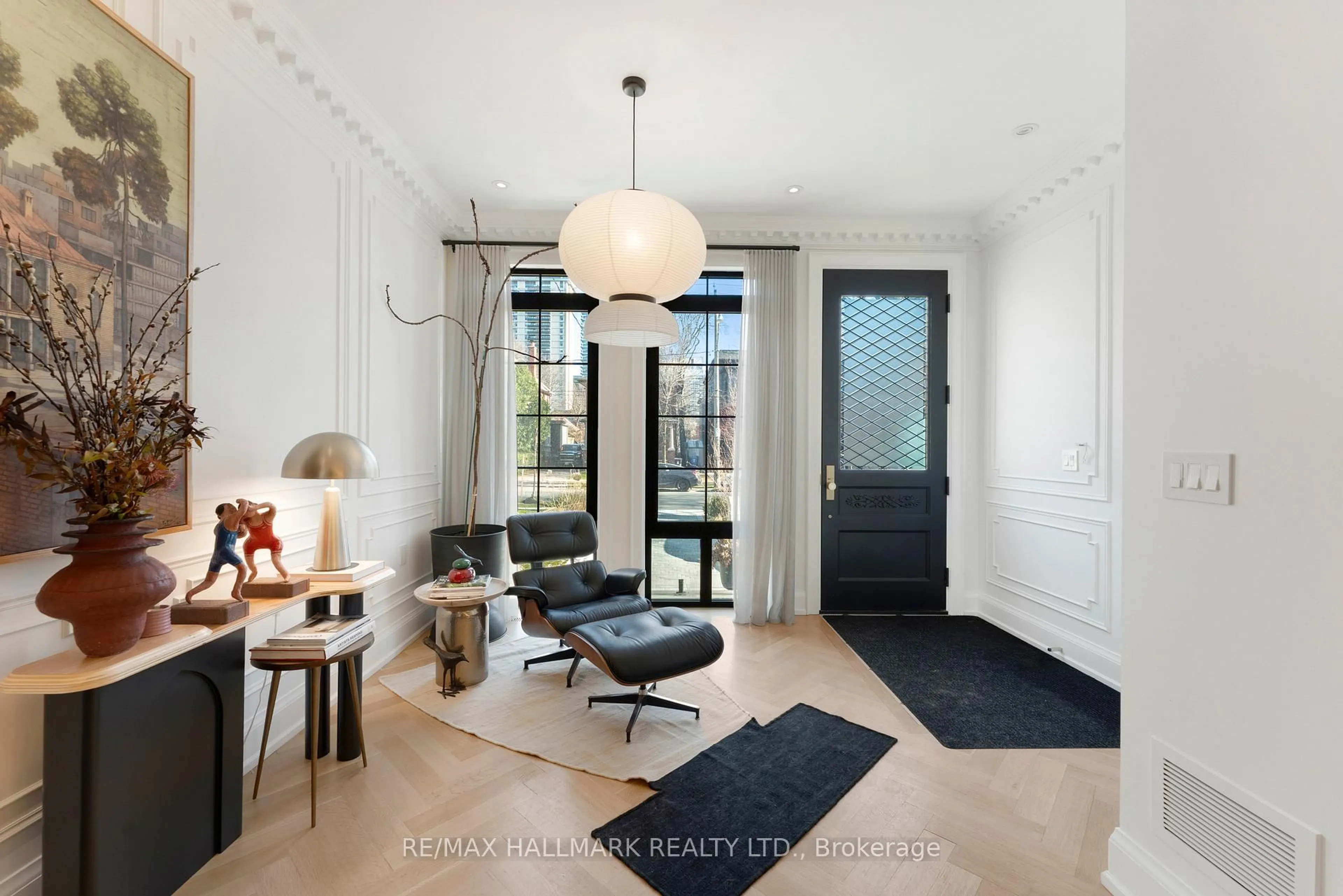 Indoor entryway for 34B Sherwood Ave, Toronto Ontario M4P 2A7