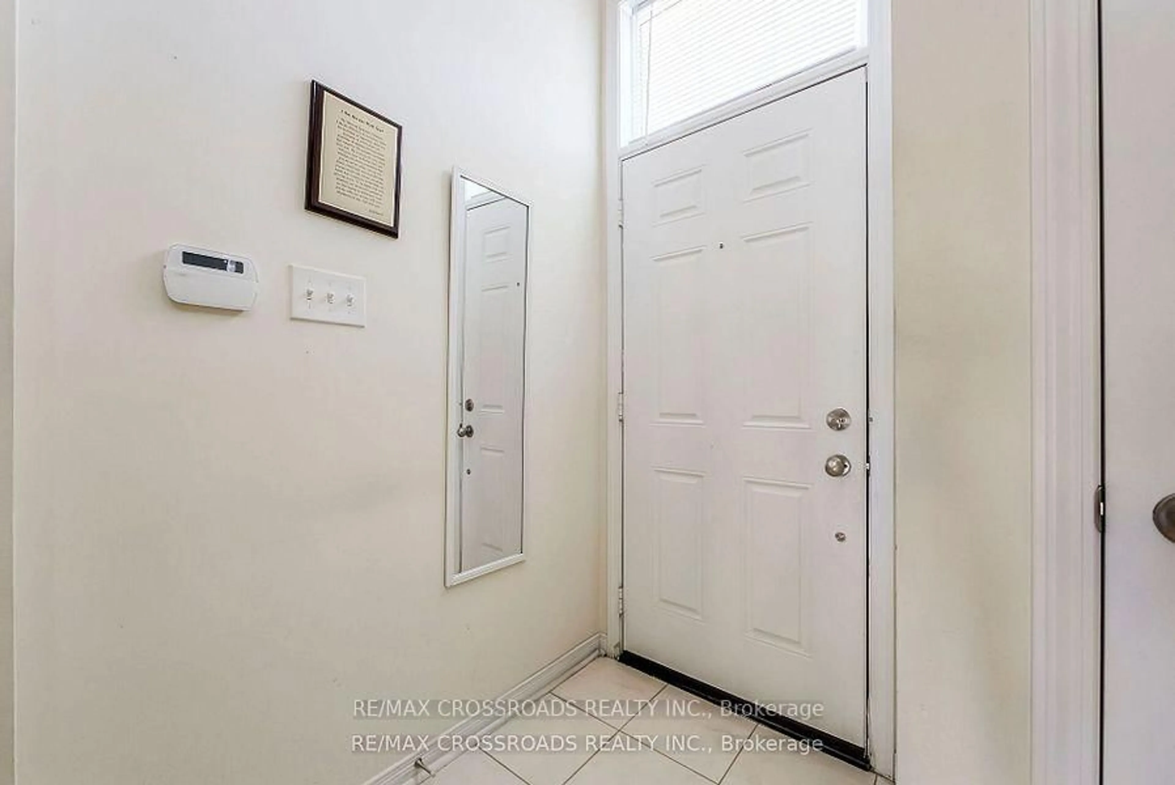 Indoor entryway for 25D Hobson Ave, Toronto Ontario M4A 0A4