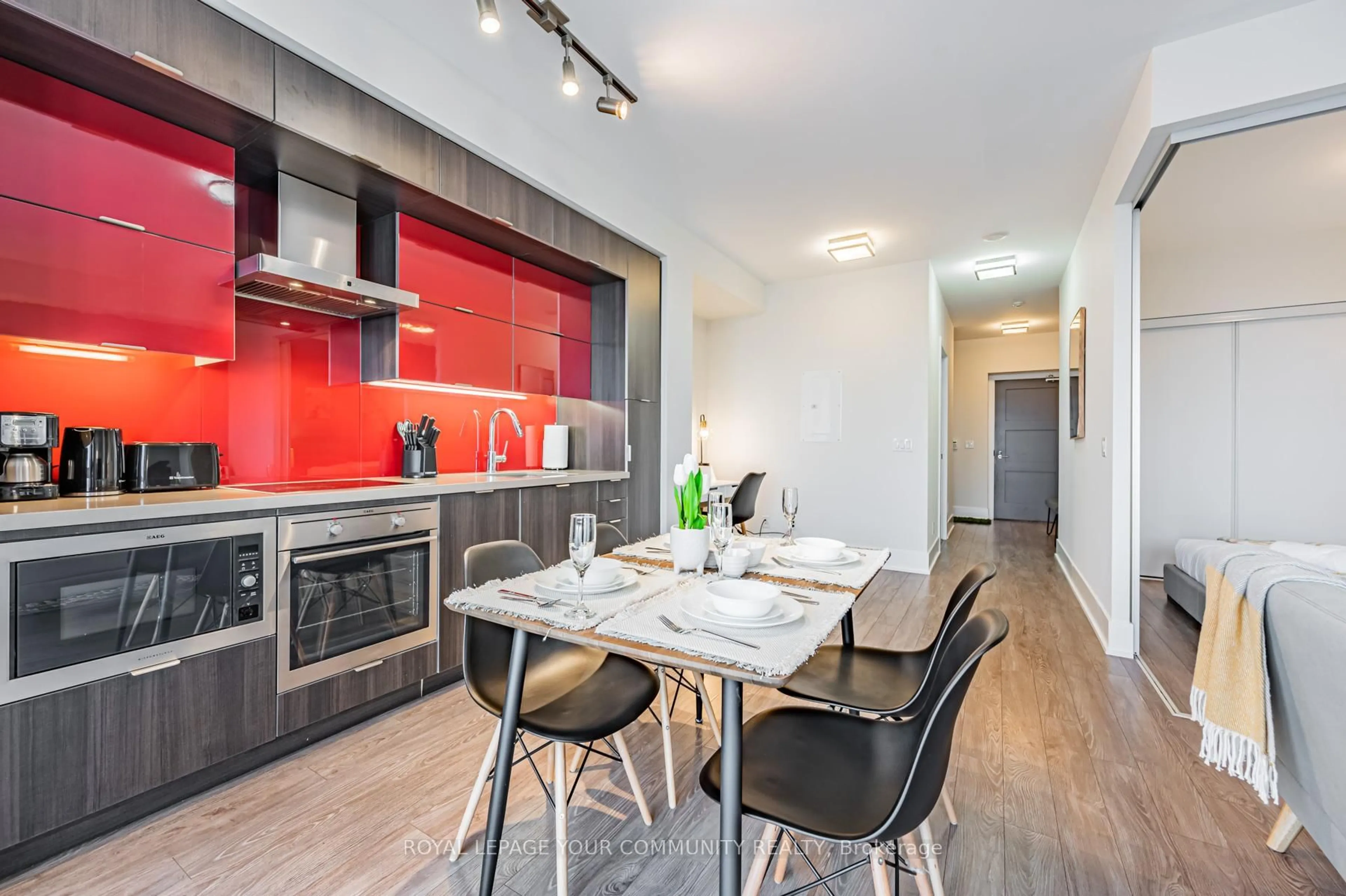 Contemporary kitchen, unknown for 300 Front St #4103, Toronto Ontario M5V 0E9