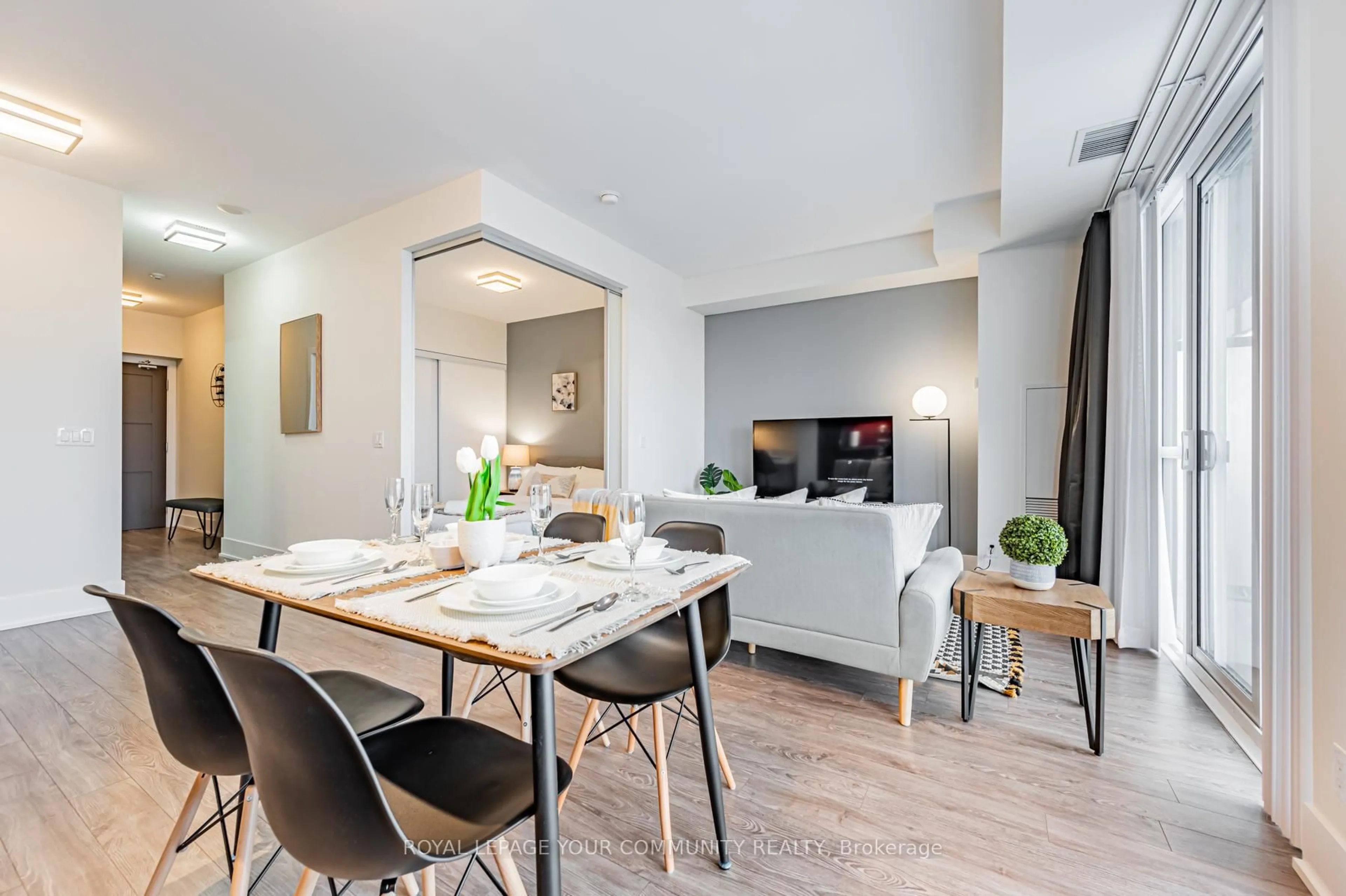 Dining room, wood/laminate floor for 300 Front St #4103, Toronto Ontario M5V 0E9