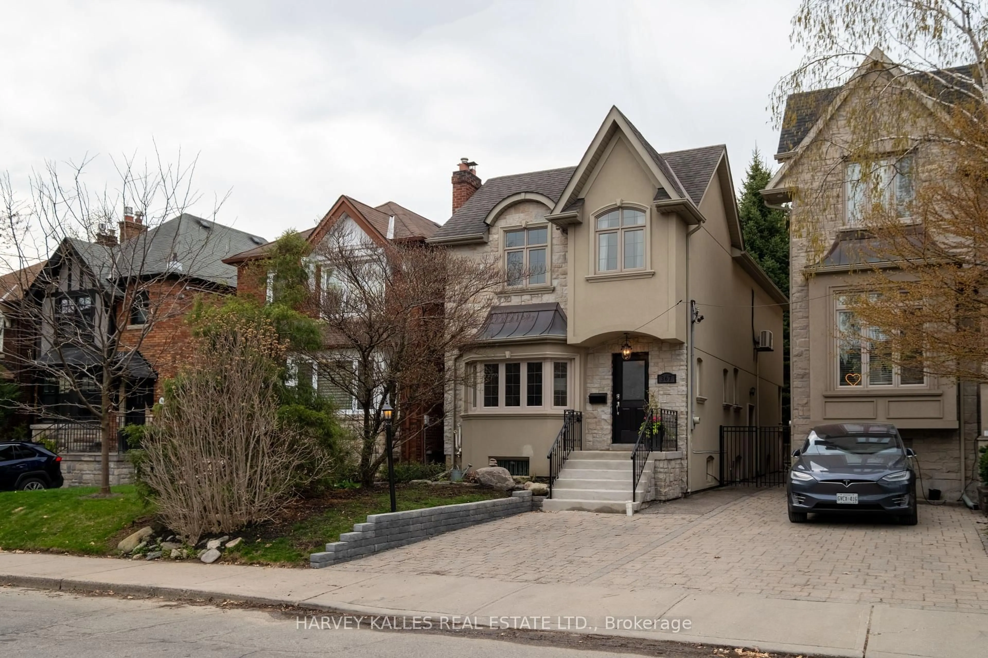 Home with brick exterior material, street for 367 Brookdale Ave, Toronto Ontario M5M 1R1