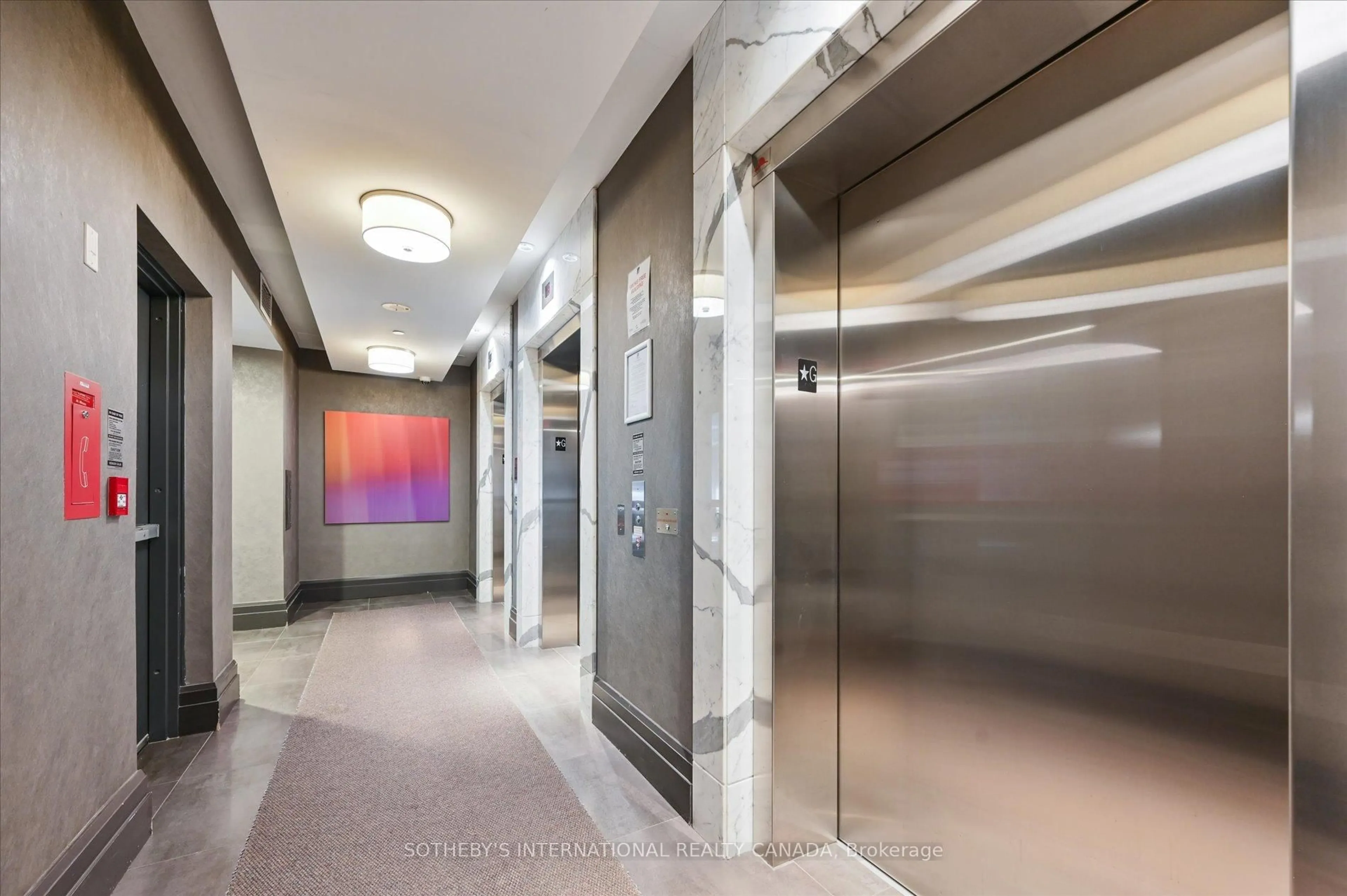 Indoor foyer for 60 Berwick Ave #408, Toronto Ontario M5P 0A3