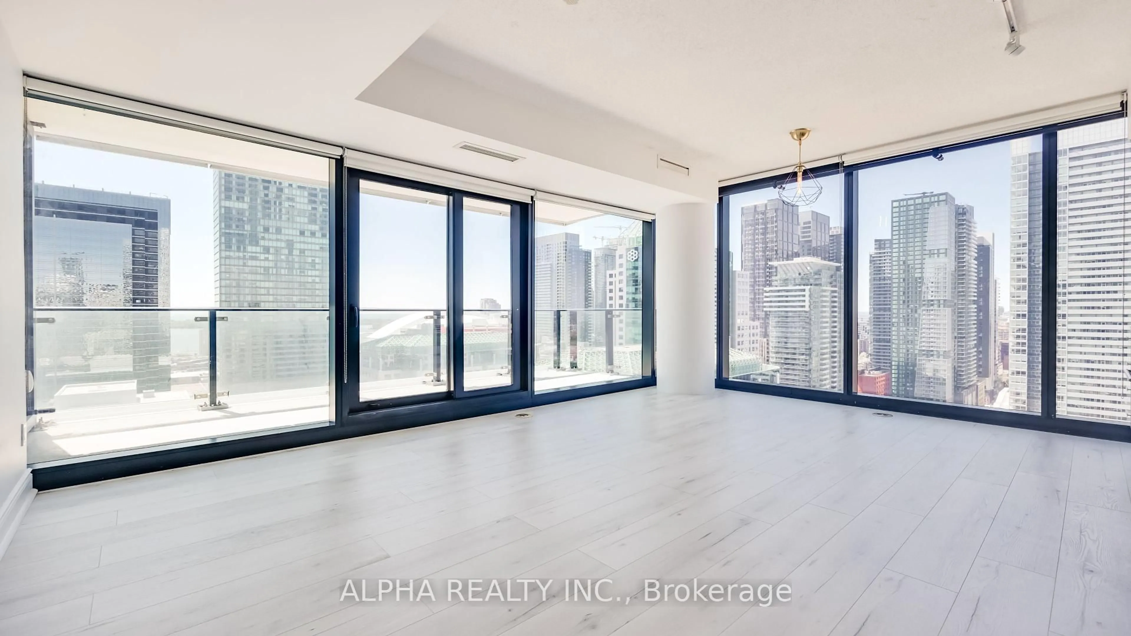 A pic of a room for 224 King St #2506, Toronto Ontario M5V 1H8