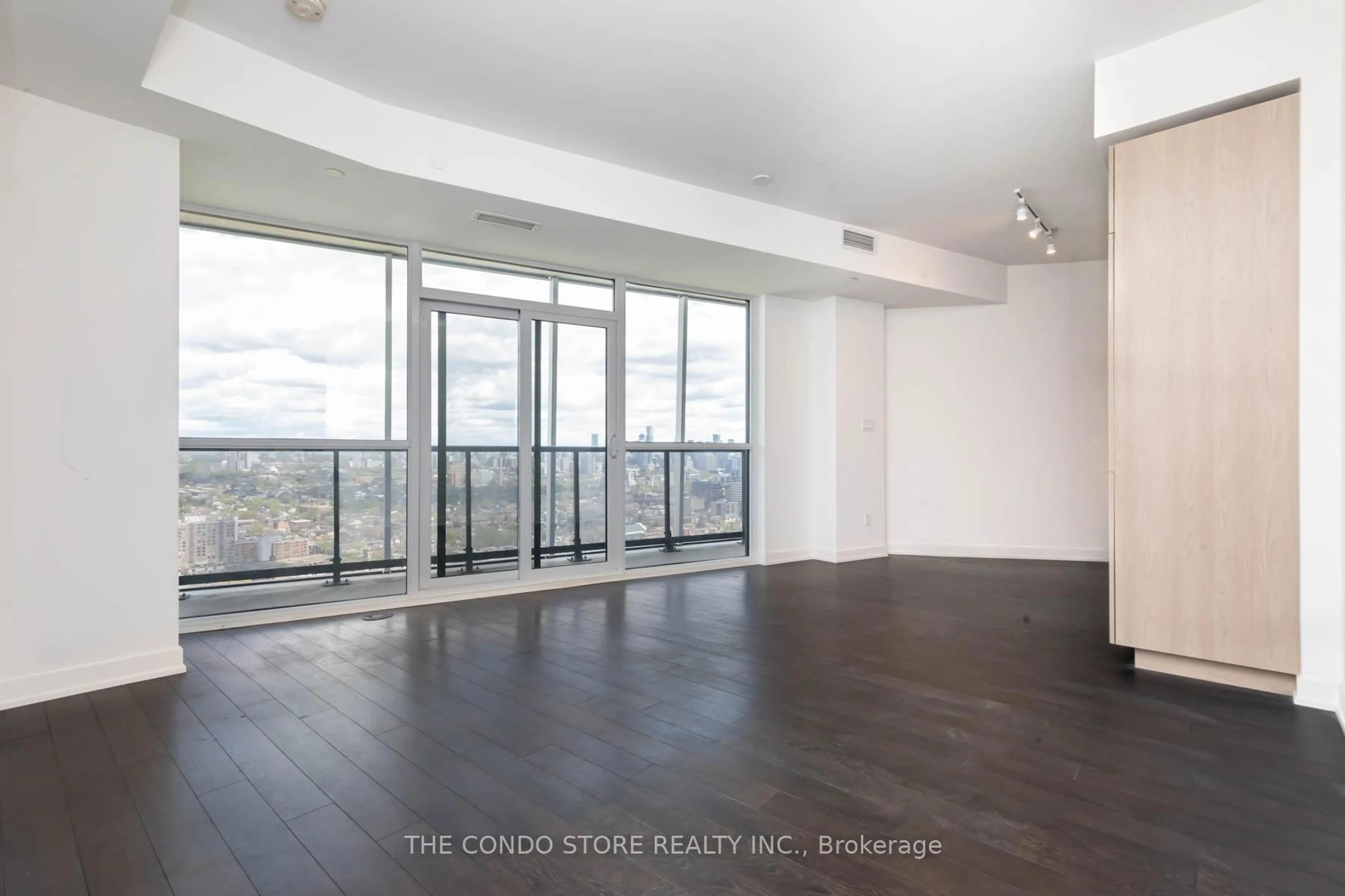 Unknown for 50 Ordnance St #2909, Toronto Ontario M6K 0C9