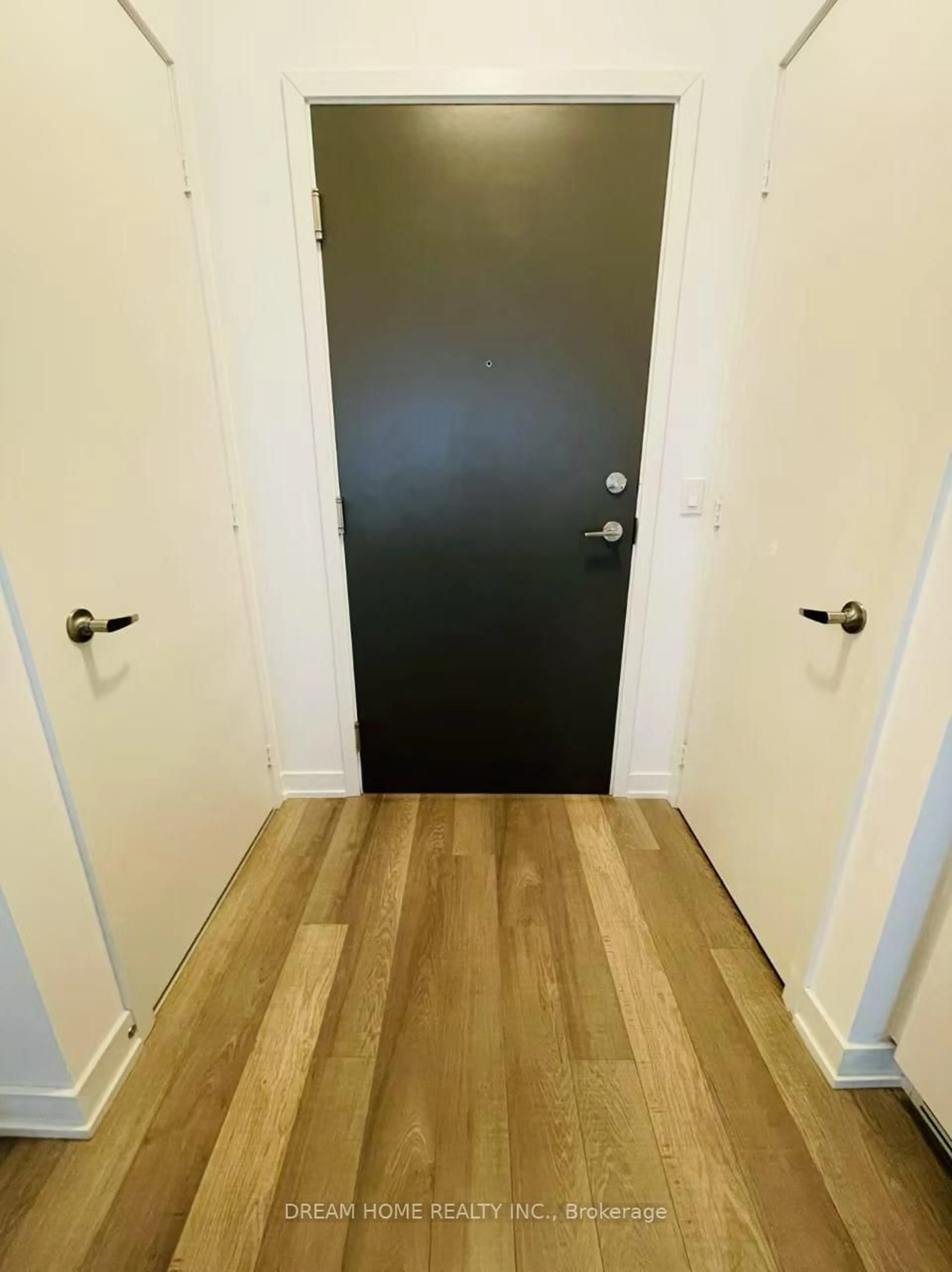 Unknown for 5180 Yonge St #1810, Toronto Ontario M2N 0K5