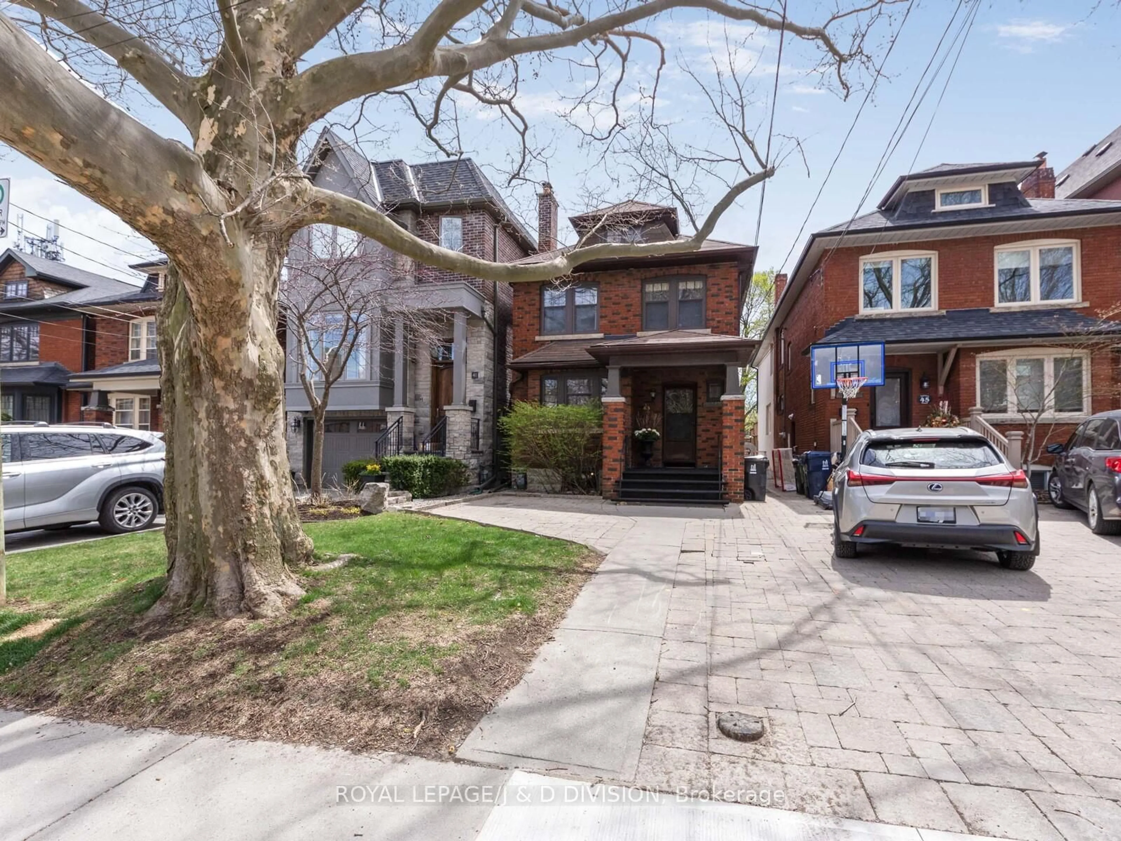 Home with brick exterior material, street for 43 Fairlawn Ave, Toronto Ontario M5M 1S6