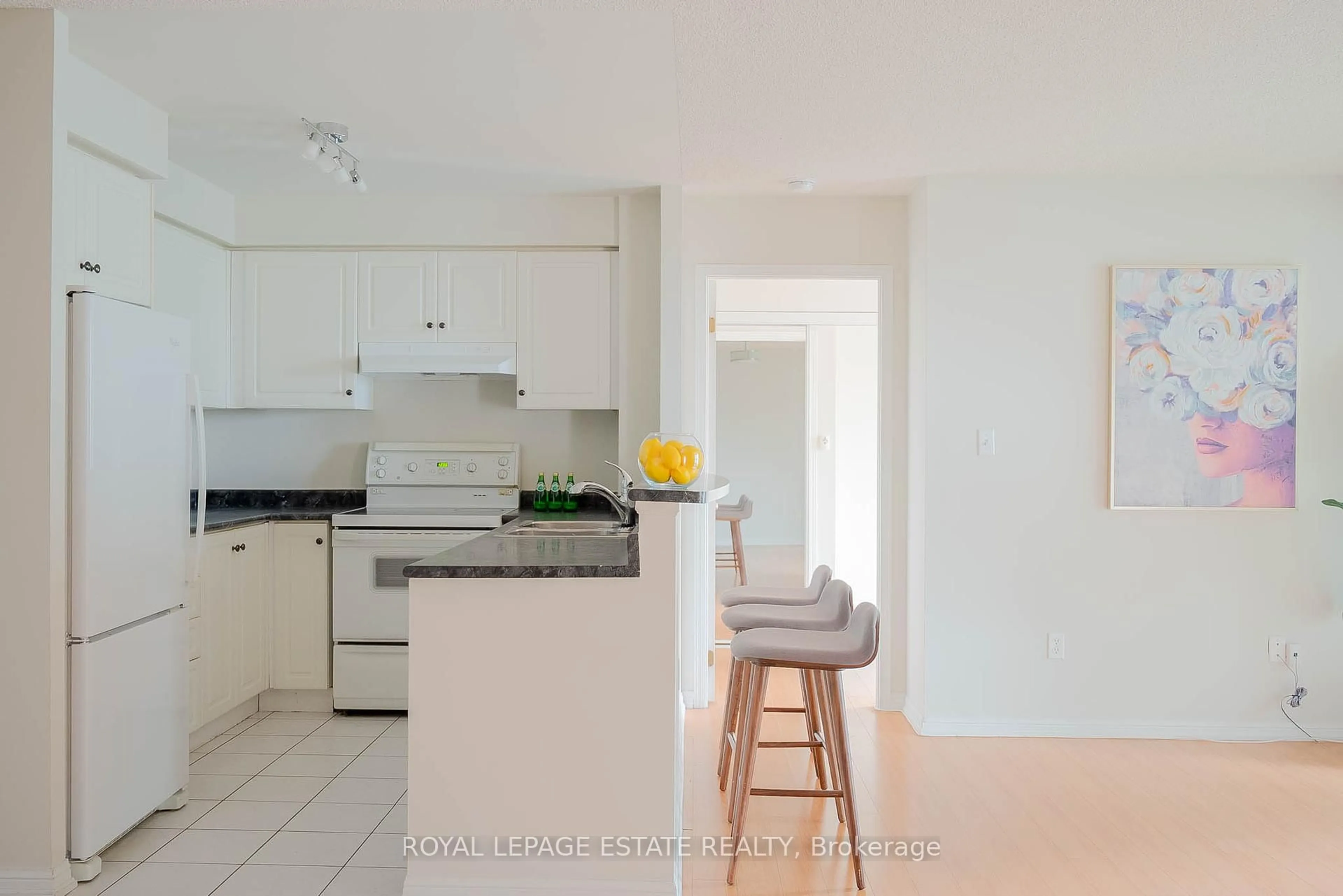 Unknown for 23 Lorraine Dr #1715, Toronto Ontario M2N 6Z6