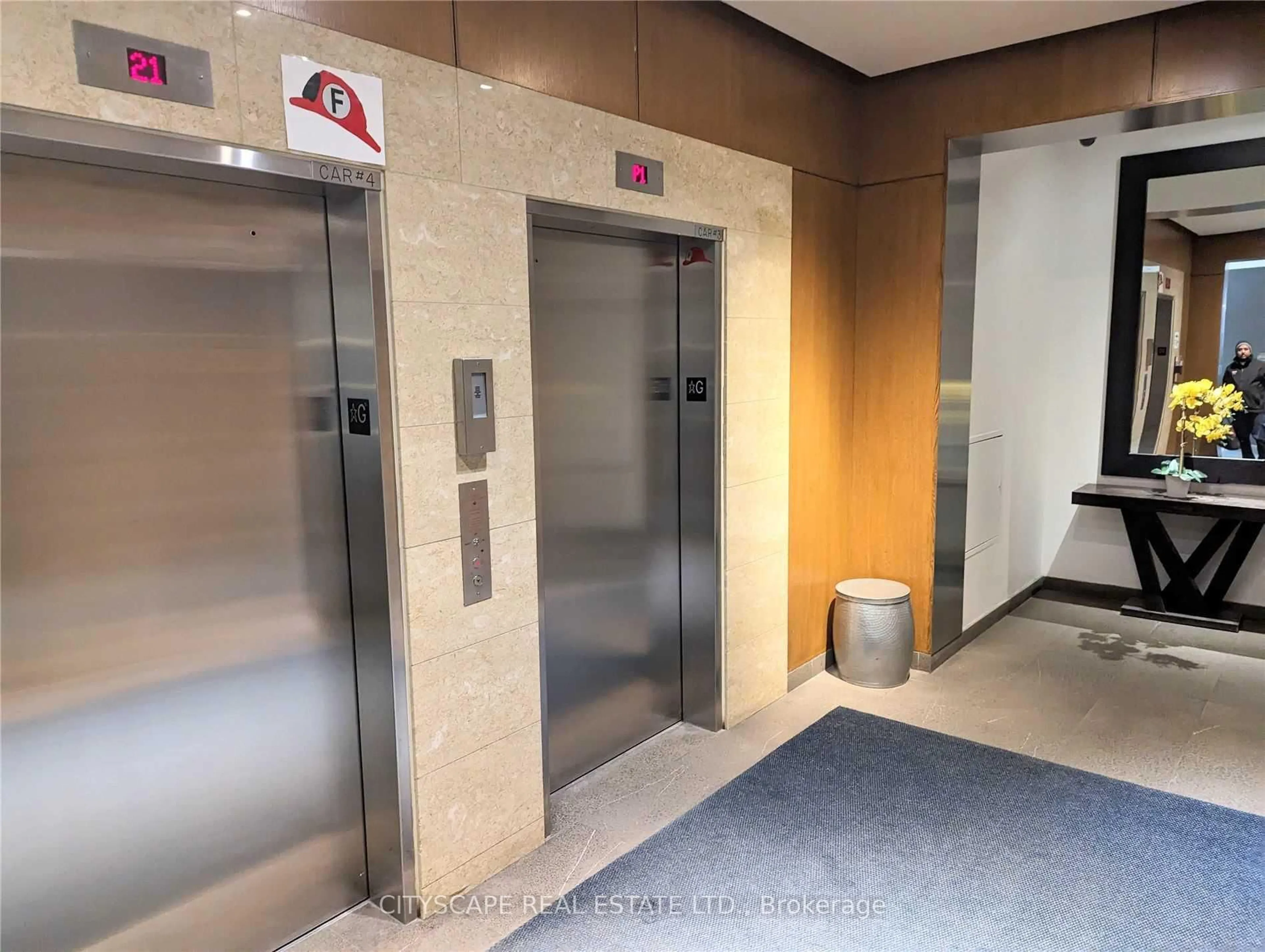 Indoor foyer for 11 Brunel Crt #5508, Toronto Ontario M5V 3Y3