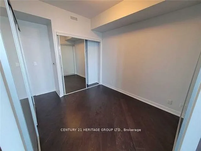 Additional property image - 14 York St Unit 6304