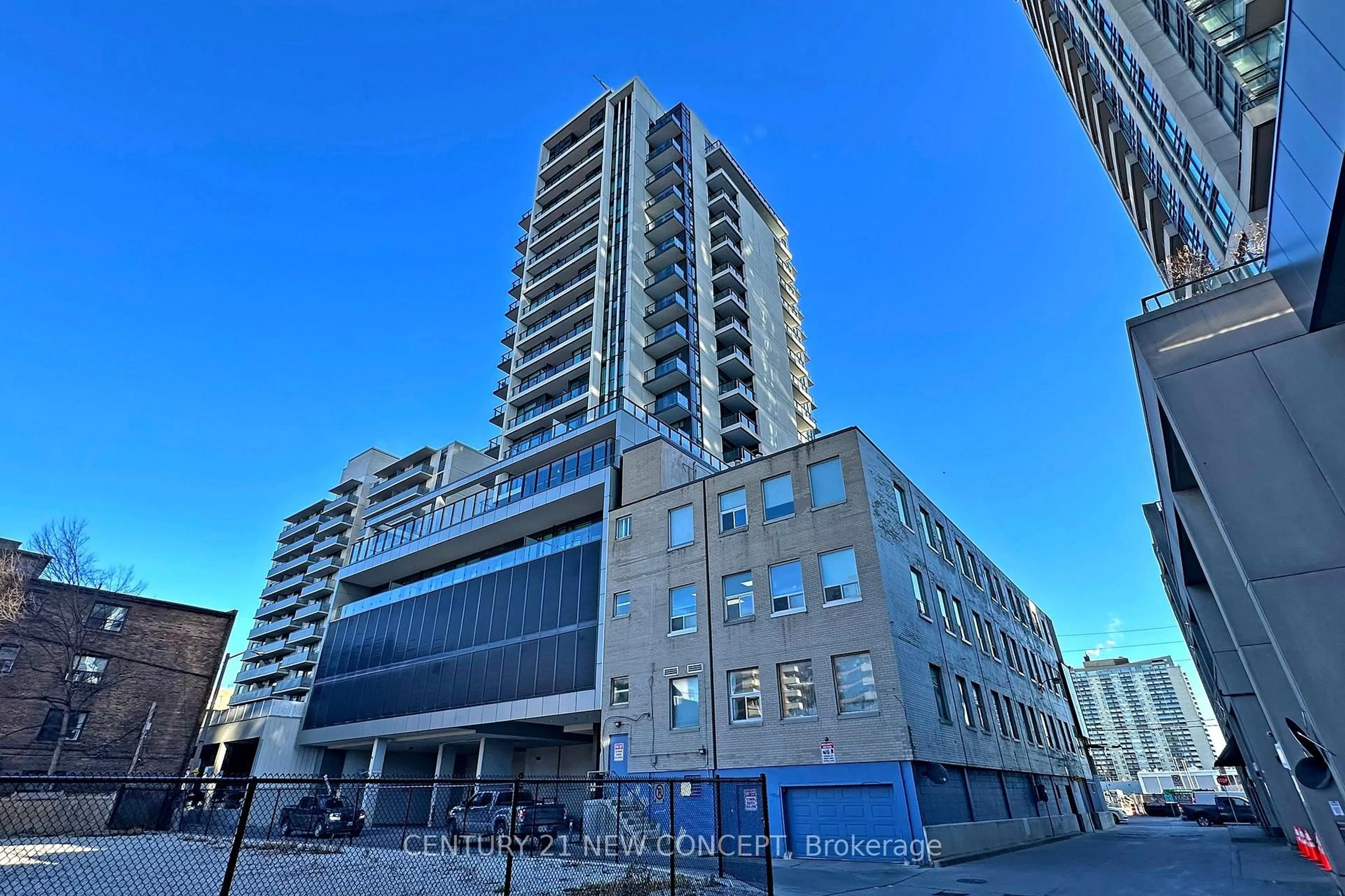 A pic from outside/outdoor area/front of a property/back of a property/a pic from drone, building for 1486 Bathurst St #1105, Toronto Ontario M5P 0A5