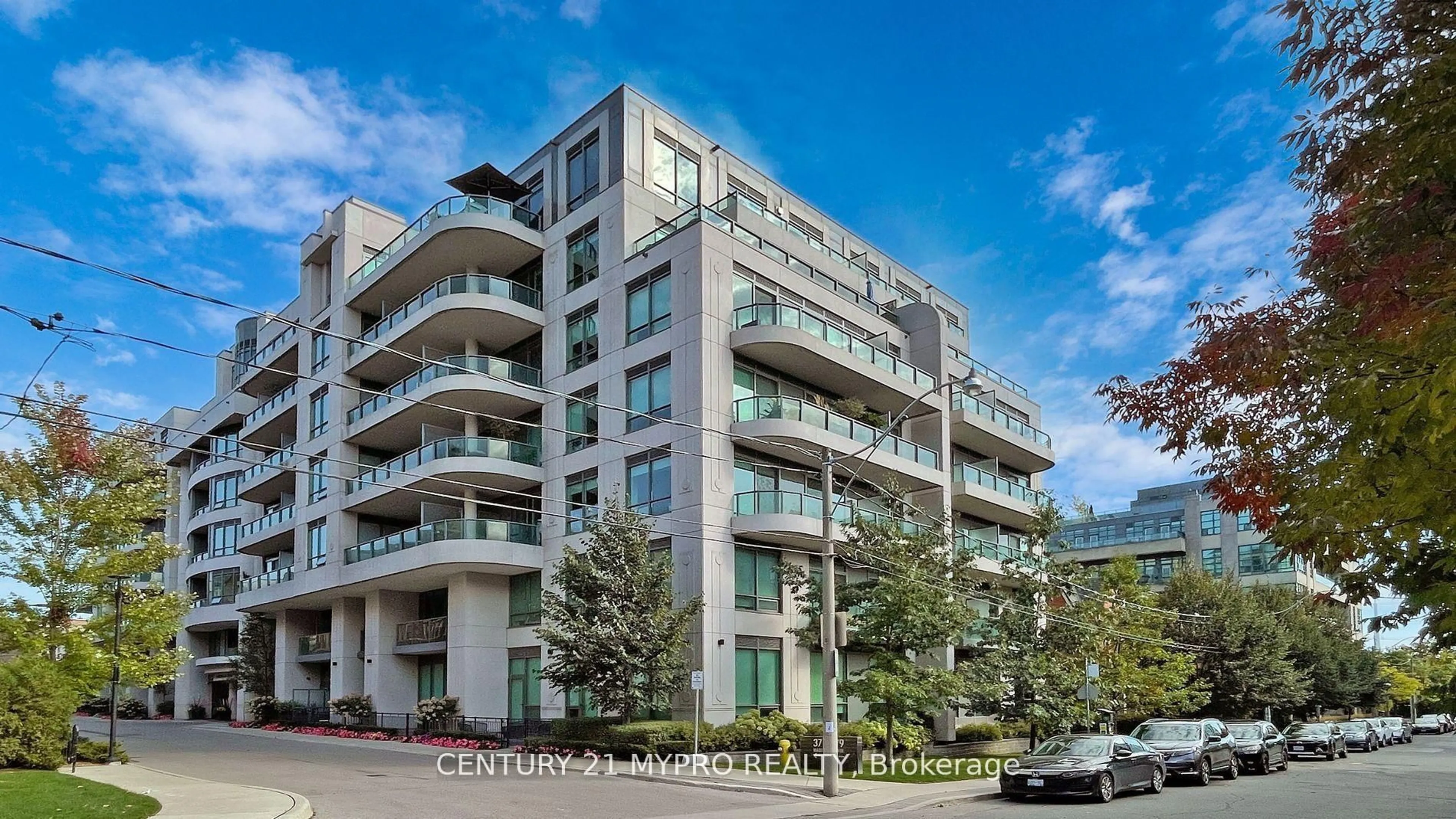 Unknown for 377 Madison Ave #324, Toronto Ontario M4V 3E1