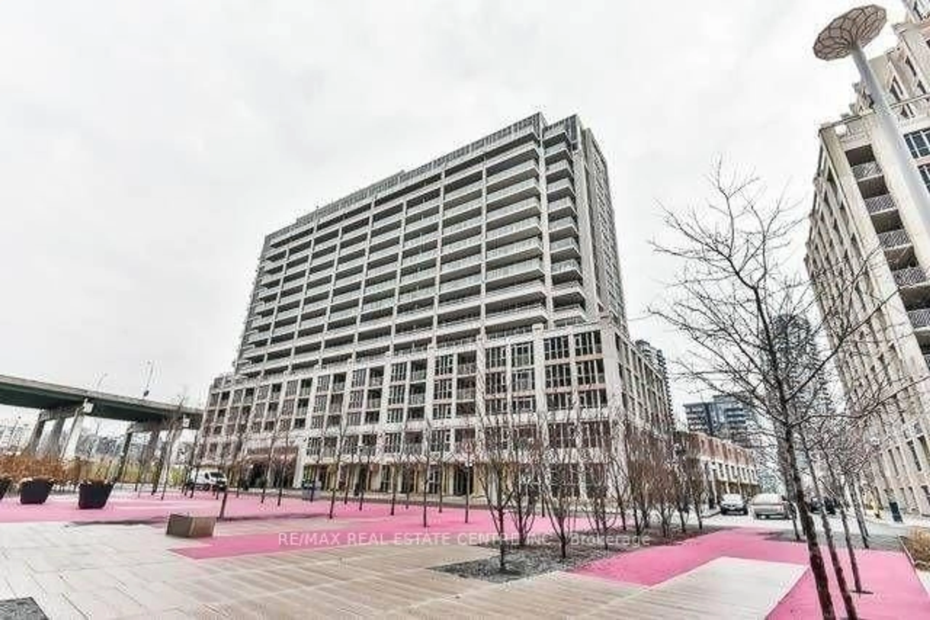 Patio, building for 35 Bastion St #709, Toronto Ontario M5V 0C2