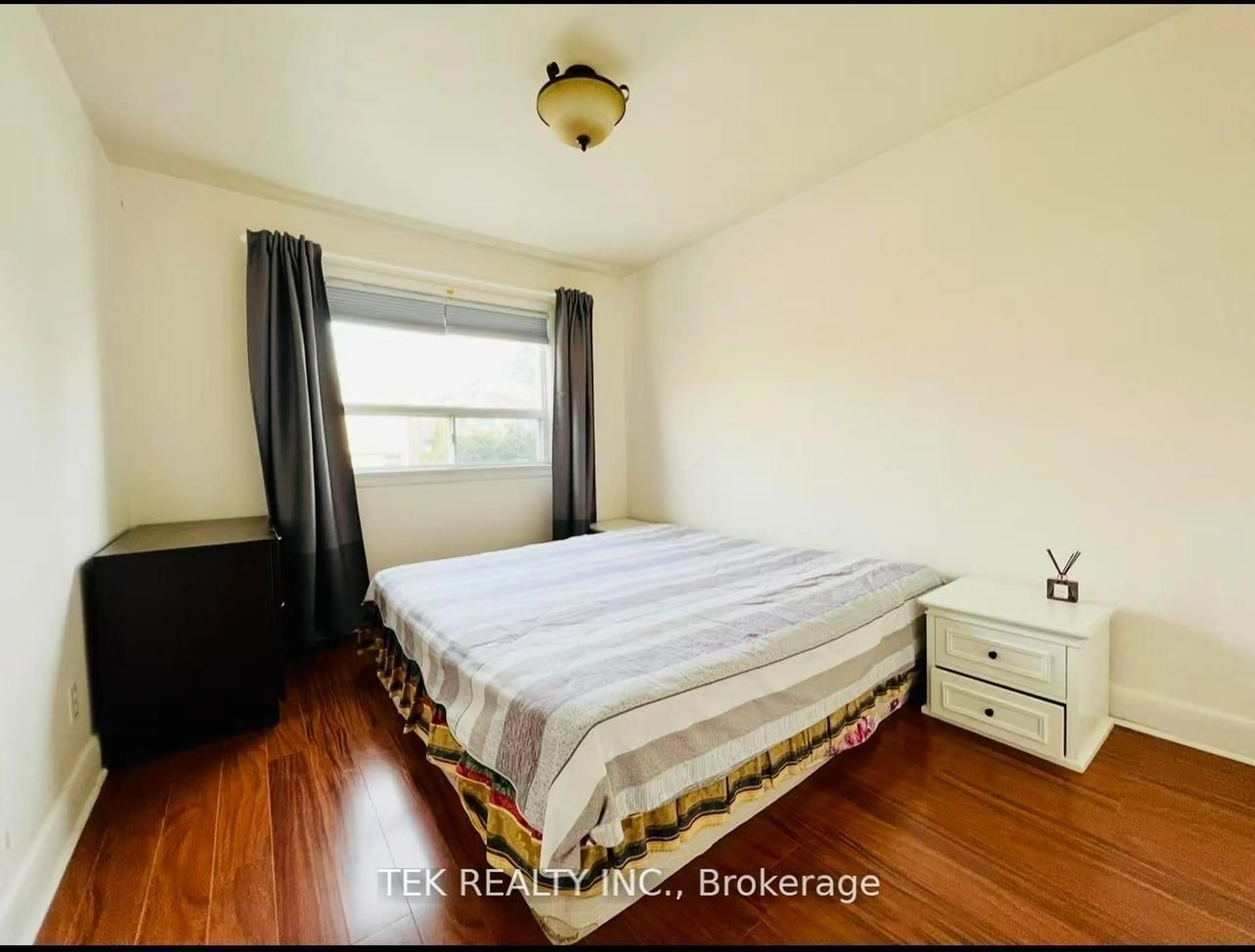 A pic of a room for 219 Pemberton Ave, Toronto Ontario M2M 1Y9