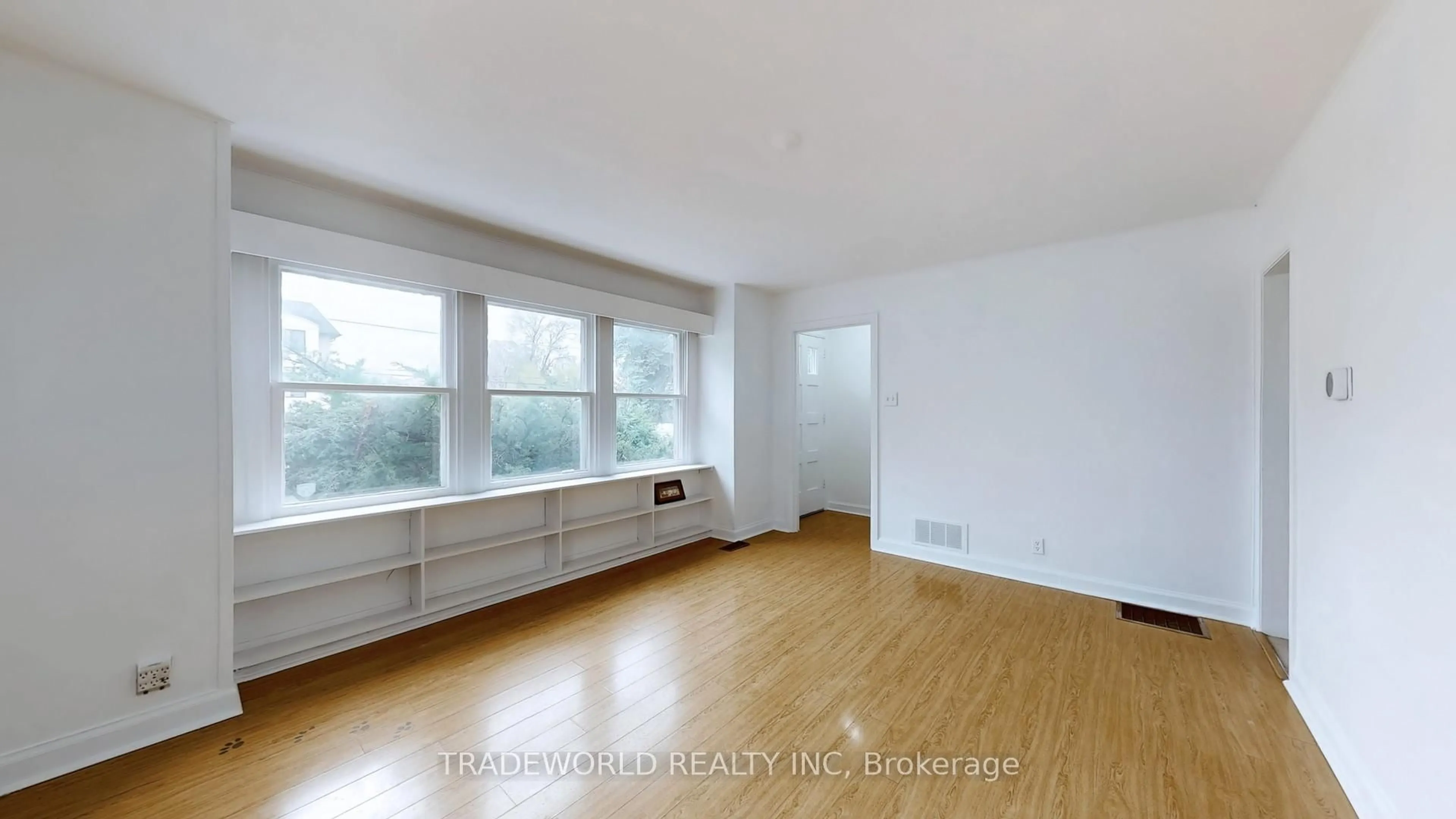 A pic of a room for 54 Wedgewood Dr, Toronto Ontario M2M 2H5