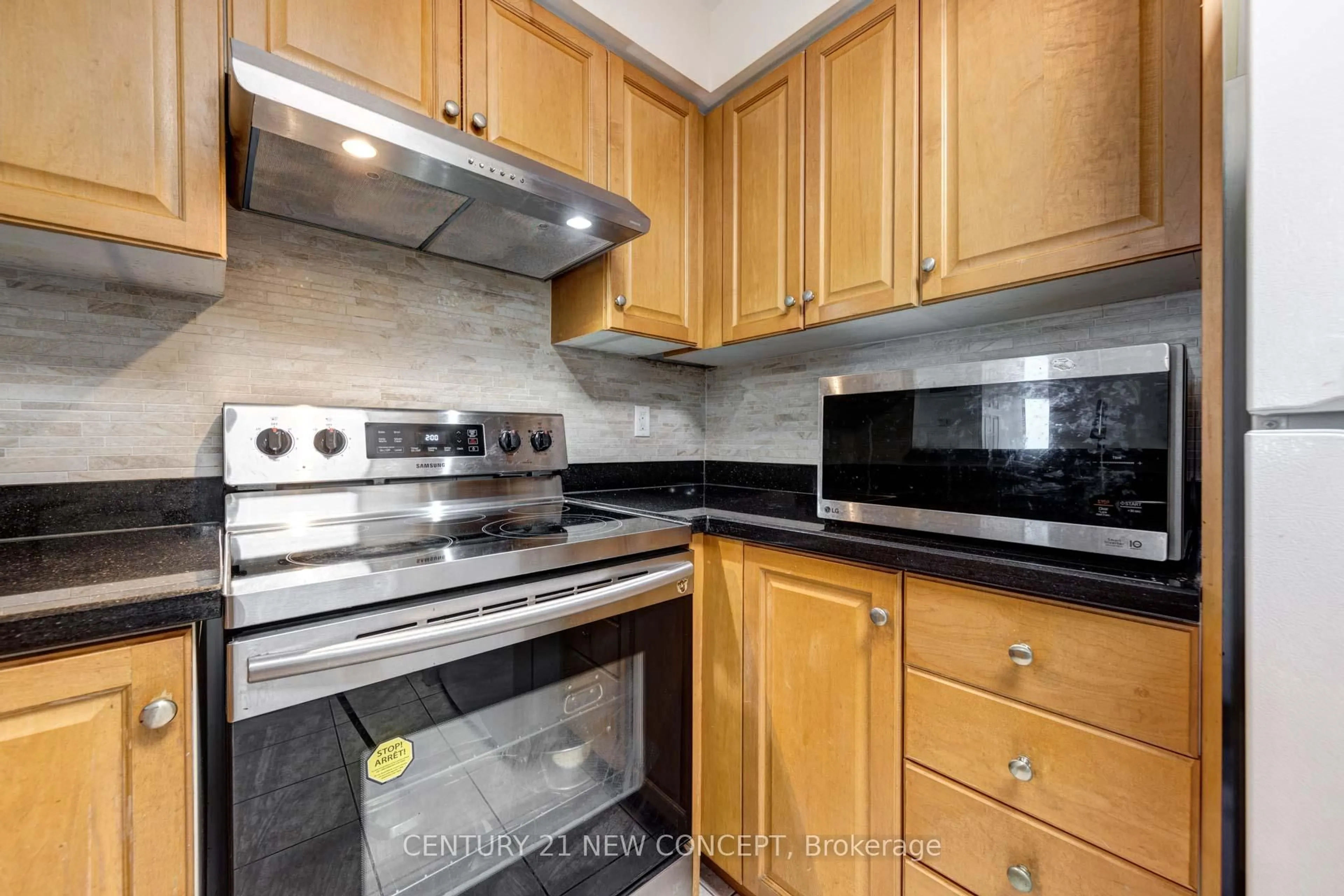 Standard kitchen, unknown for 7 Lorraine Dr #1703, Toronto Ontario M2N 7H2