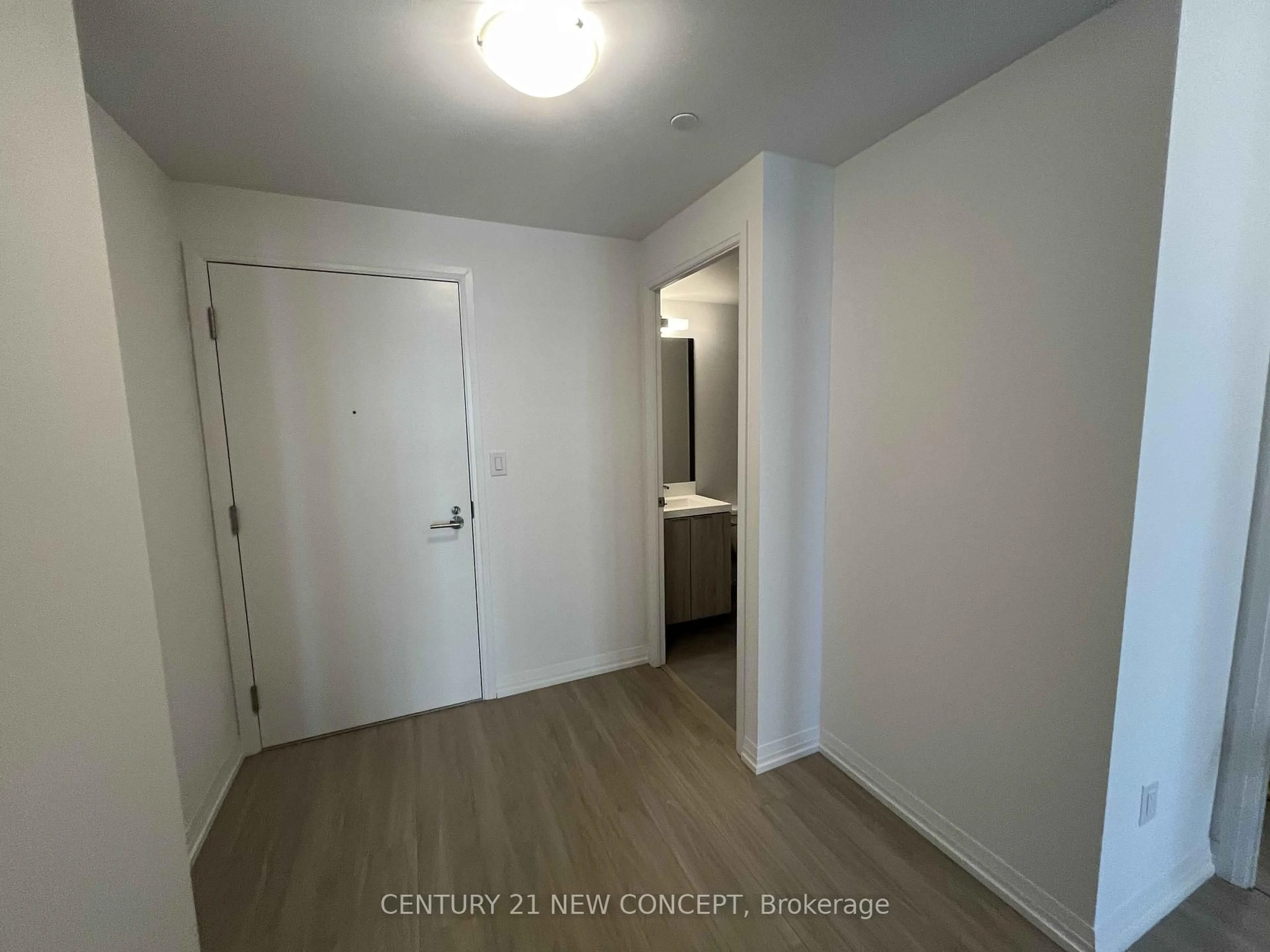 A pic of a room for 8 Widmer St #3211, Toronto Ontario M5V 0W6